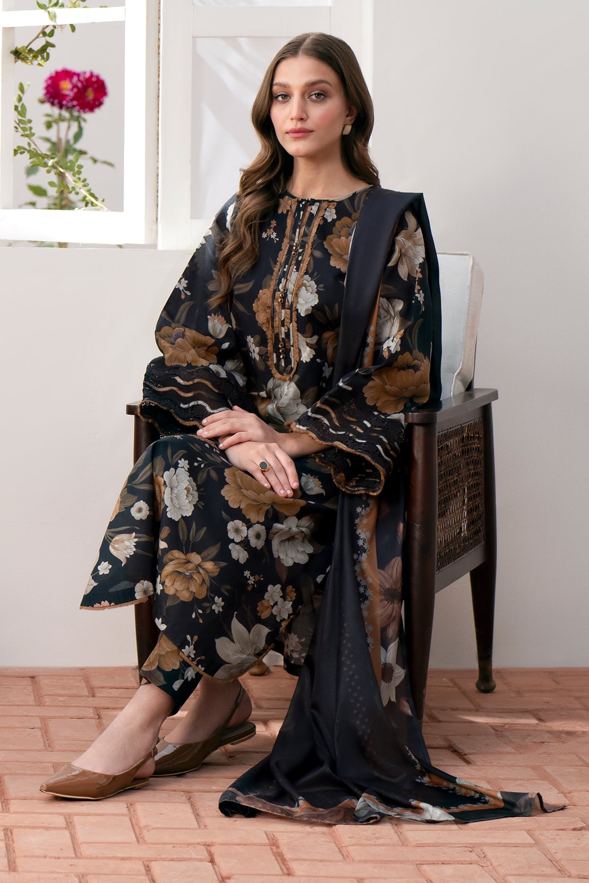 Digital Printed Lawn Uf-540