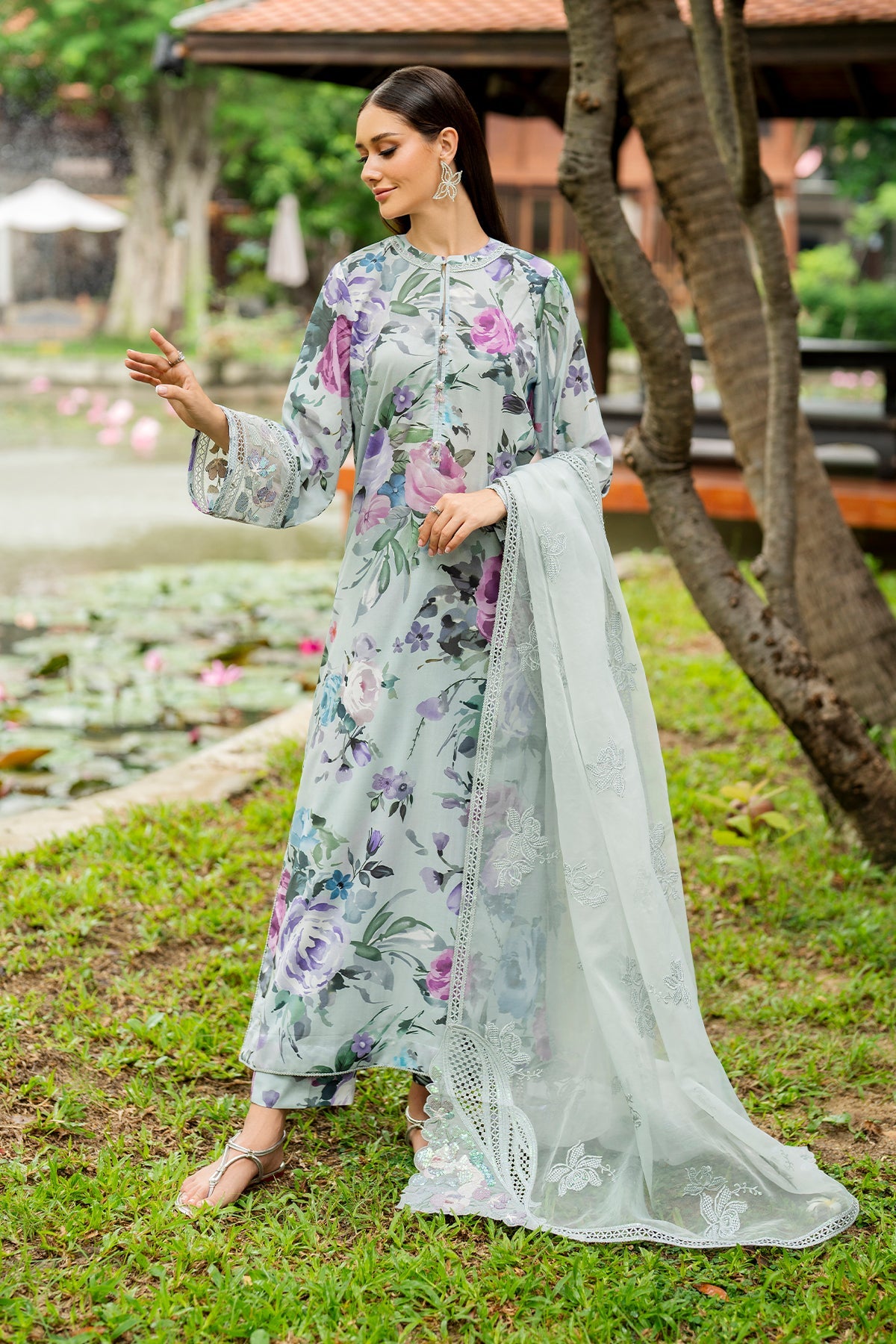 EMBROIDERED LAWN UF-4268