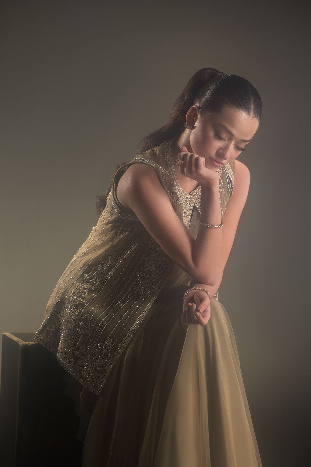 Opulent veil
