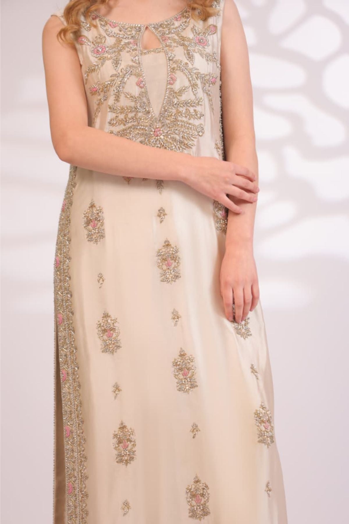 Ivory Bloom Style — Mairaz Ivory Embroidered Set