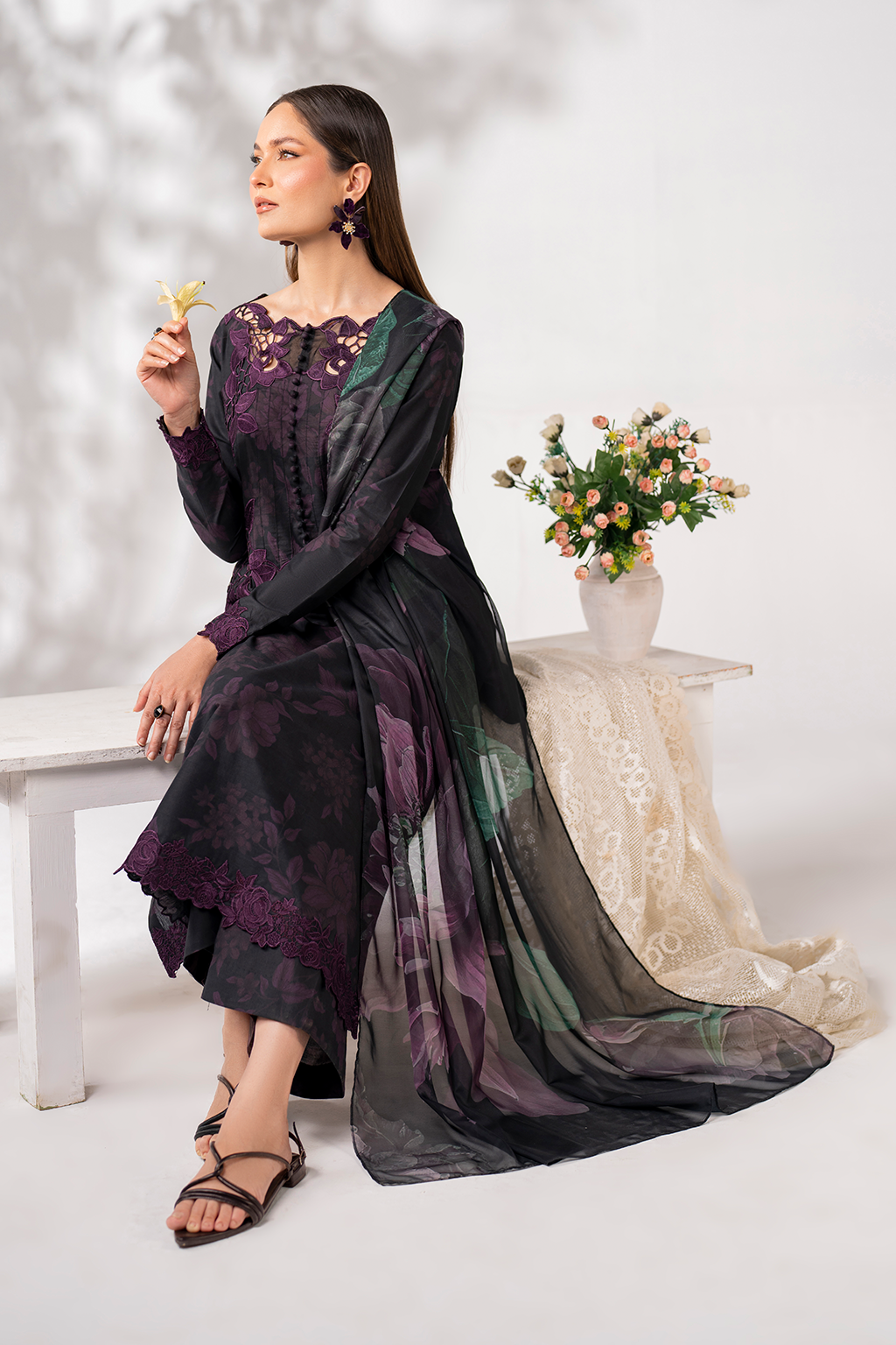 UE-270 Printed Lawn