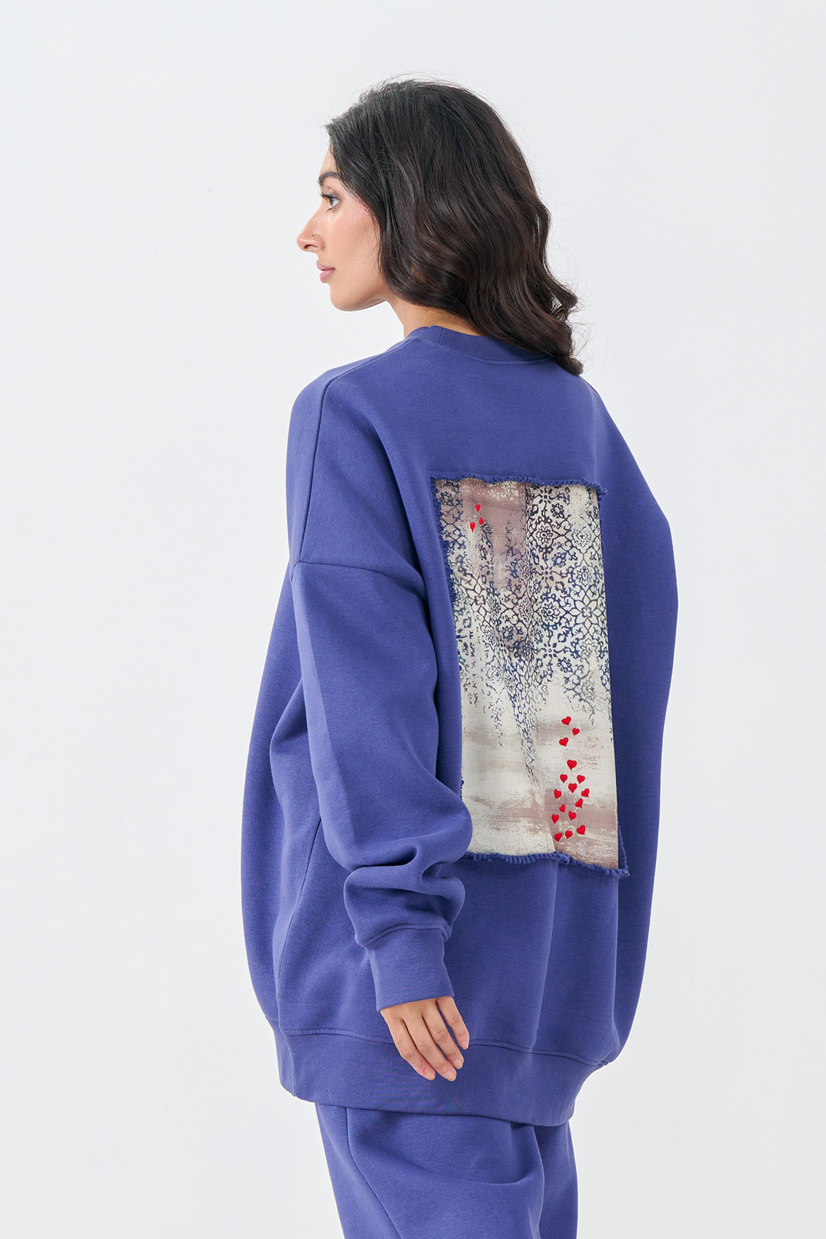 Cozy Fleece Sweatshirt with Art Patch (Deep Blue)