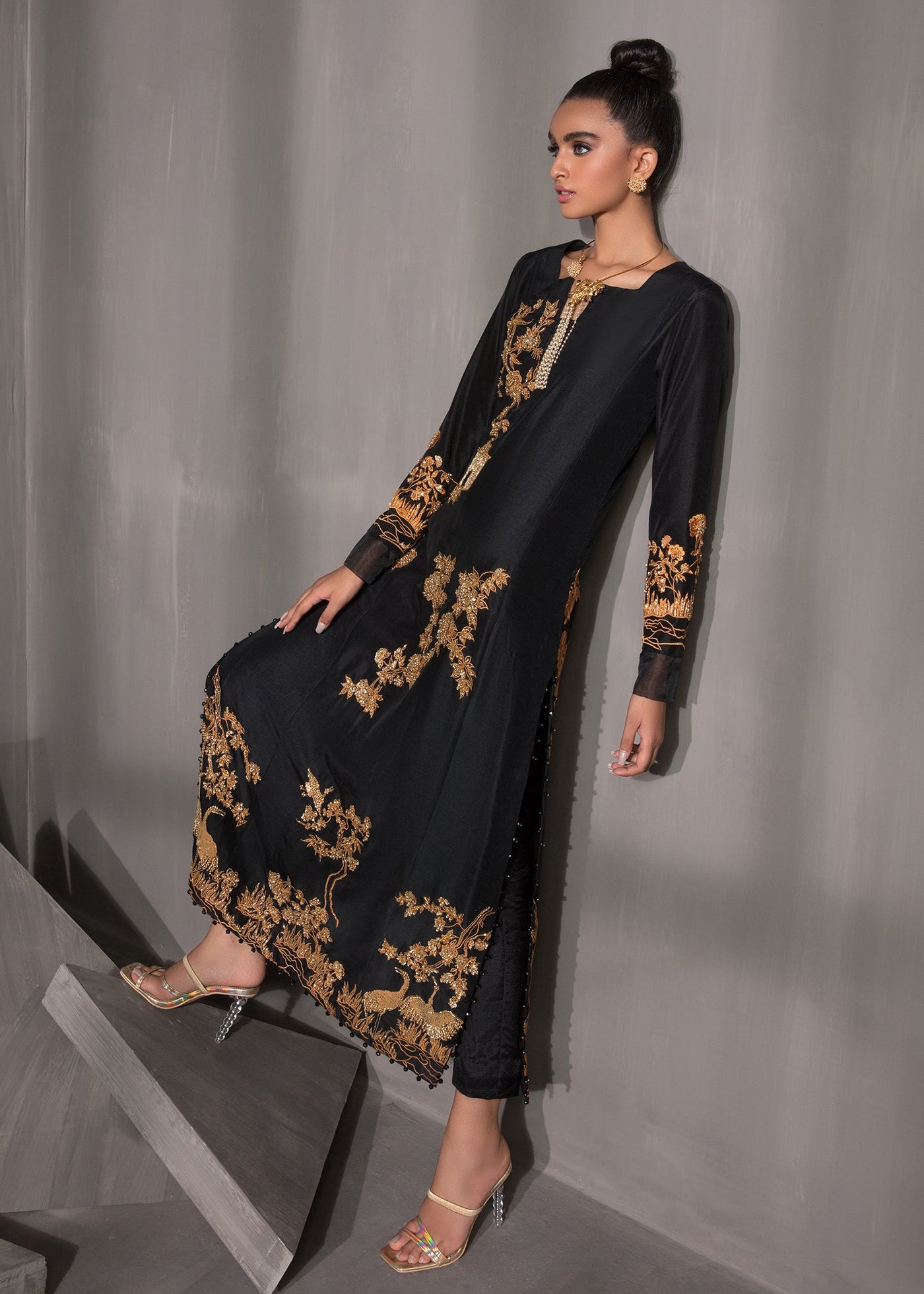 https://cdn.shopify.com/s/files/1/1625/9005/products/8_331684dc-edb1-40cd-969a-53a308a6a29e.jpg?v=1635333445