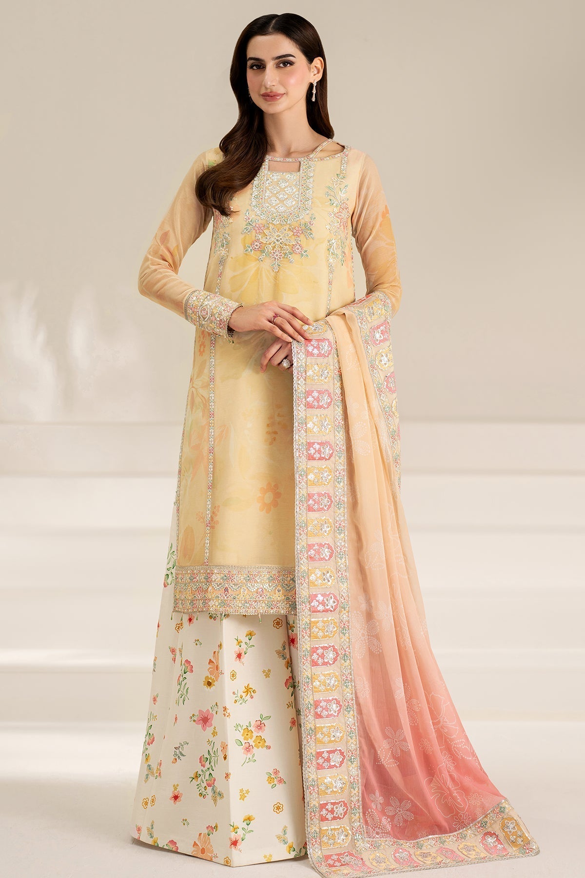 Farasha – Floral Ray Style