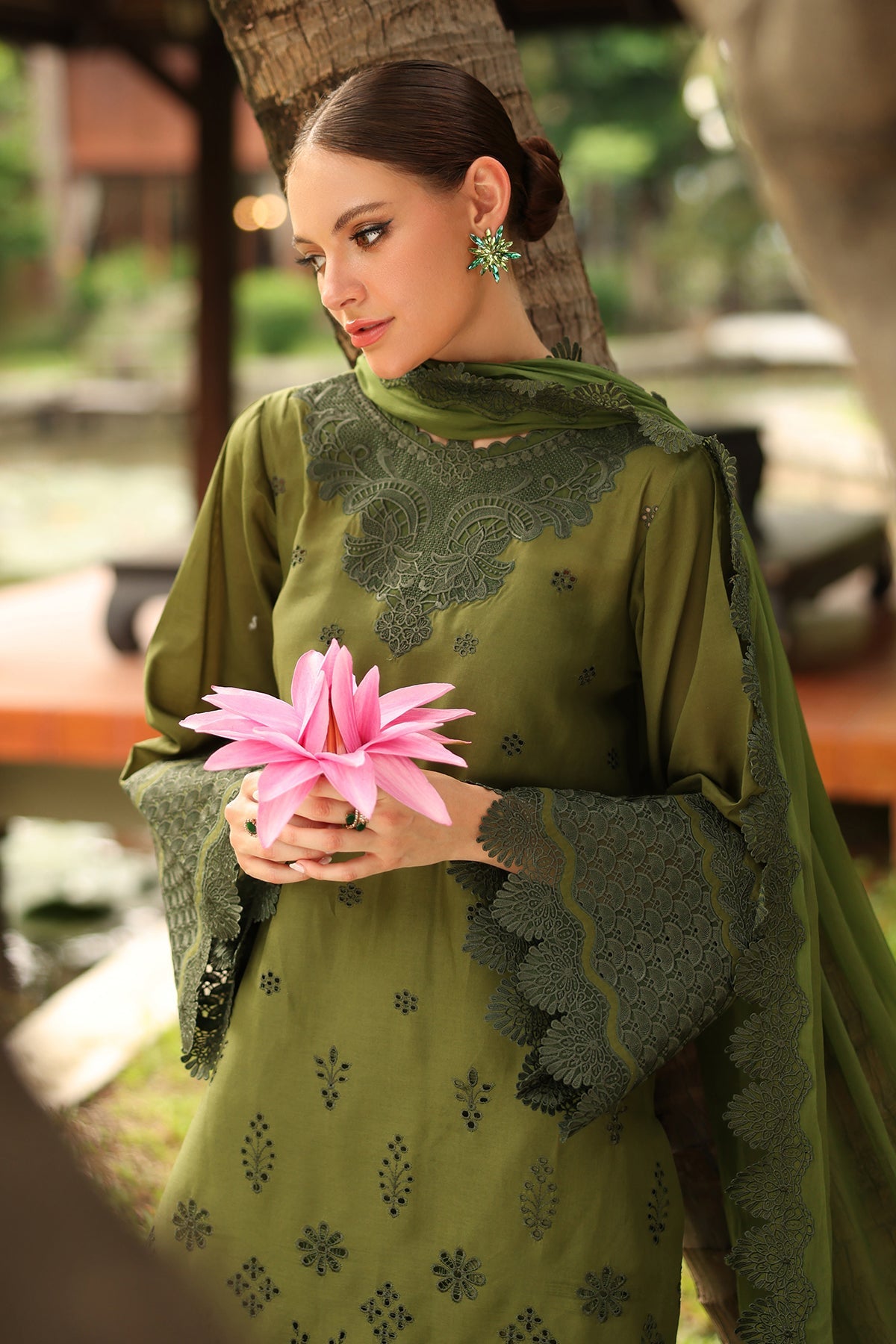 EMBROIDERED LAWN UF-4258