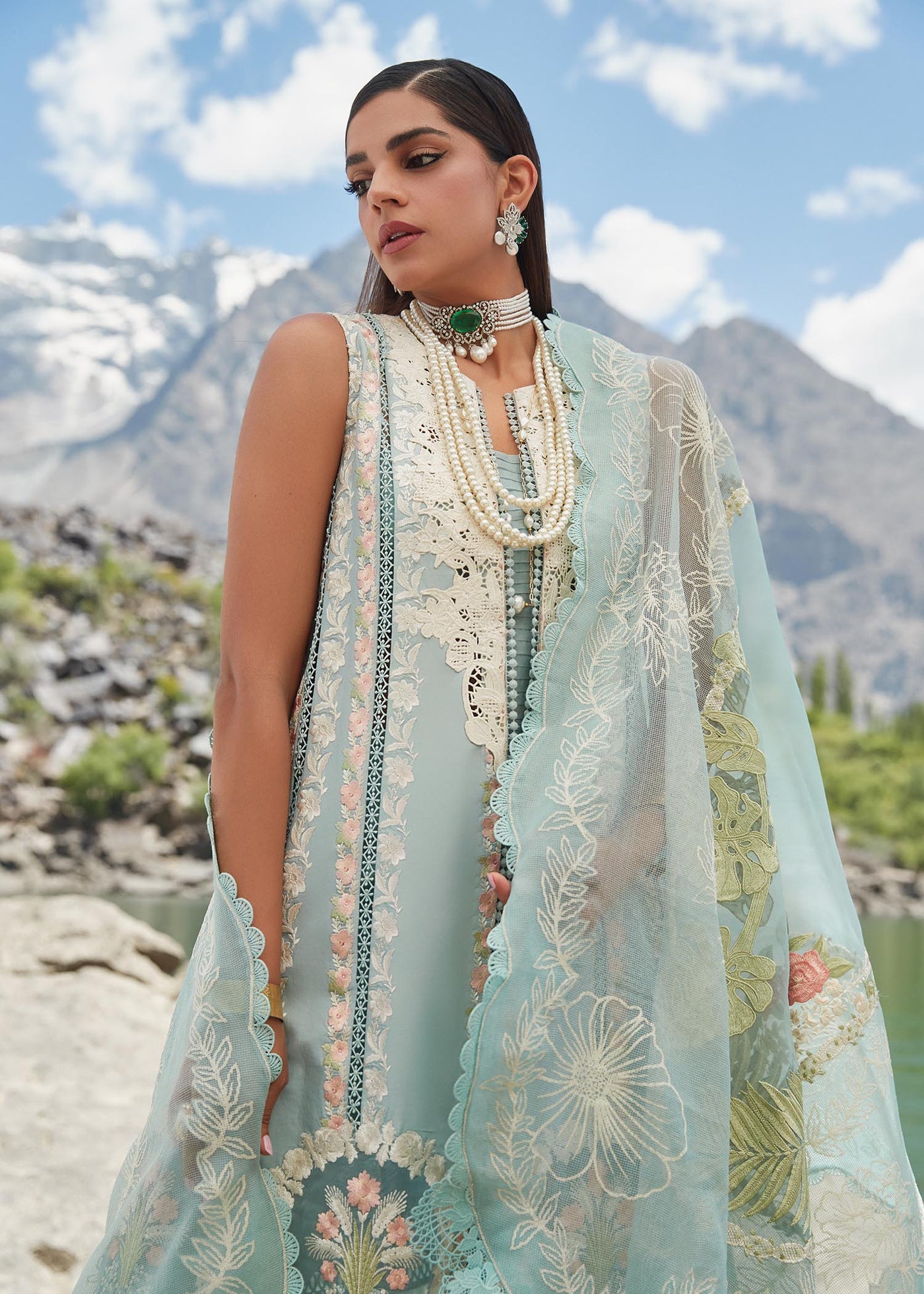 3 Piece Embroidered Jacquard Lawn Suit