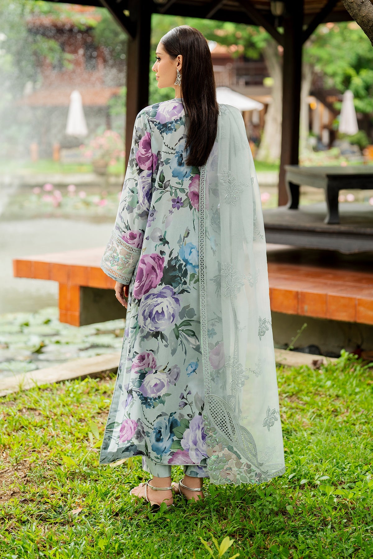 EMBROIDERED LAWN UF-4268