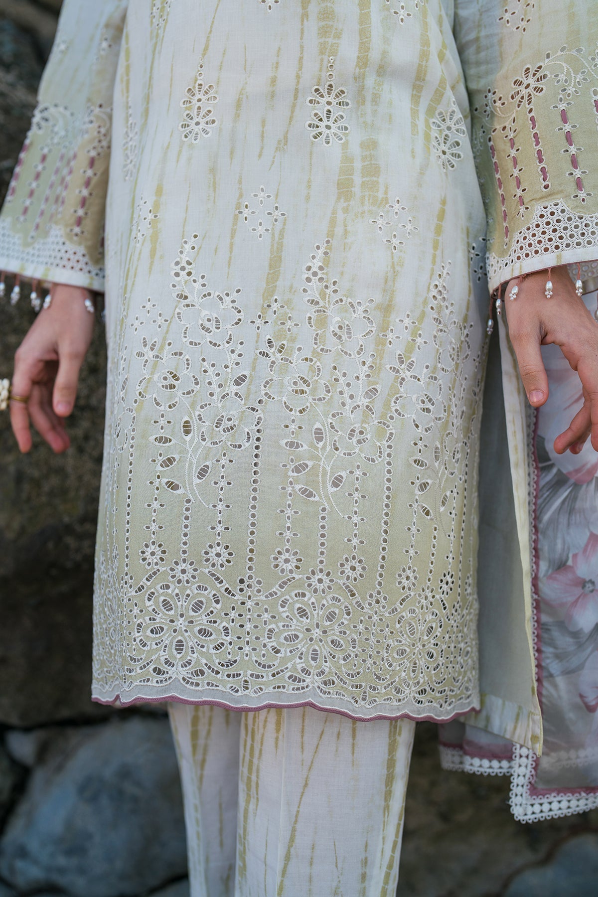 EMBROIDERED PRINTED LAWN SF-4132