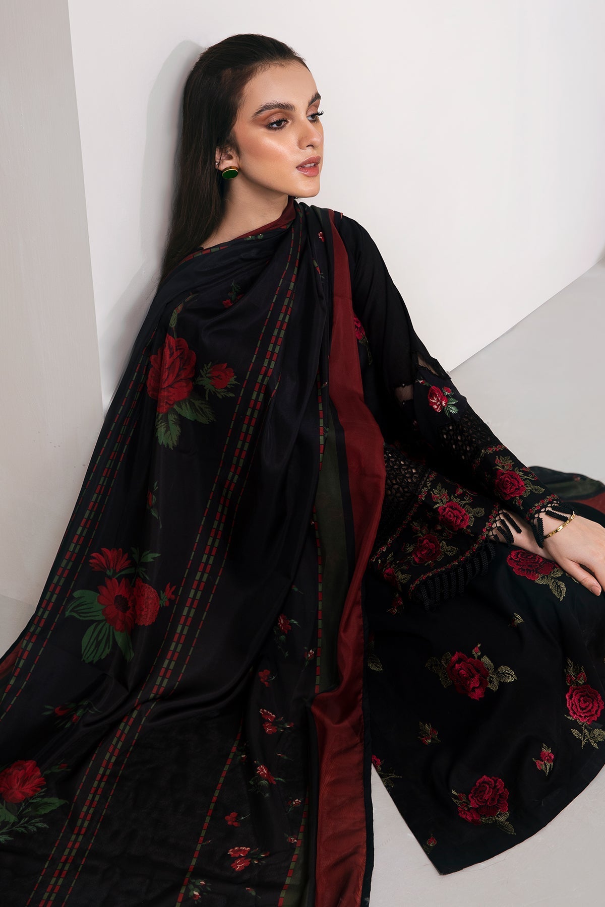 EMBROIDERED LAWN SF-361