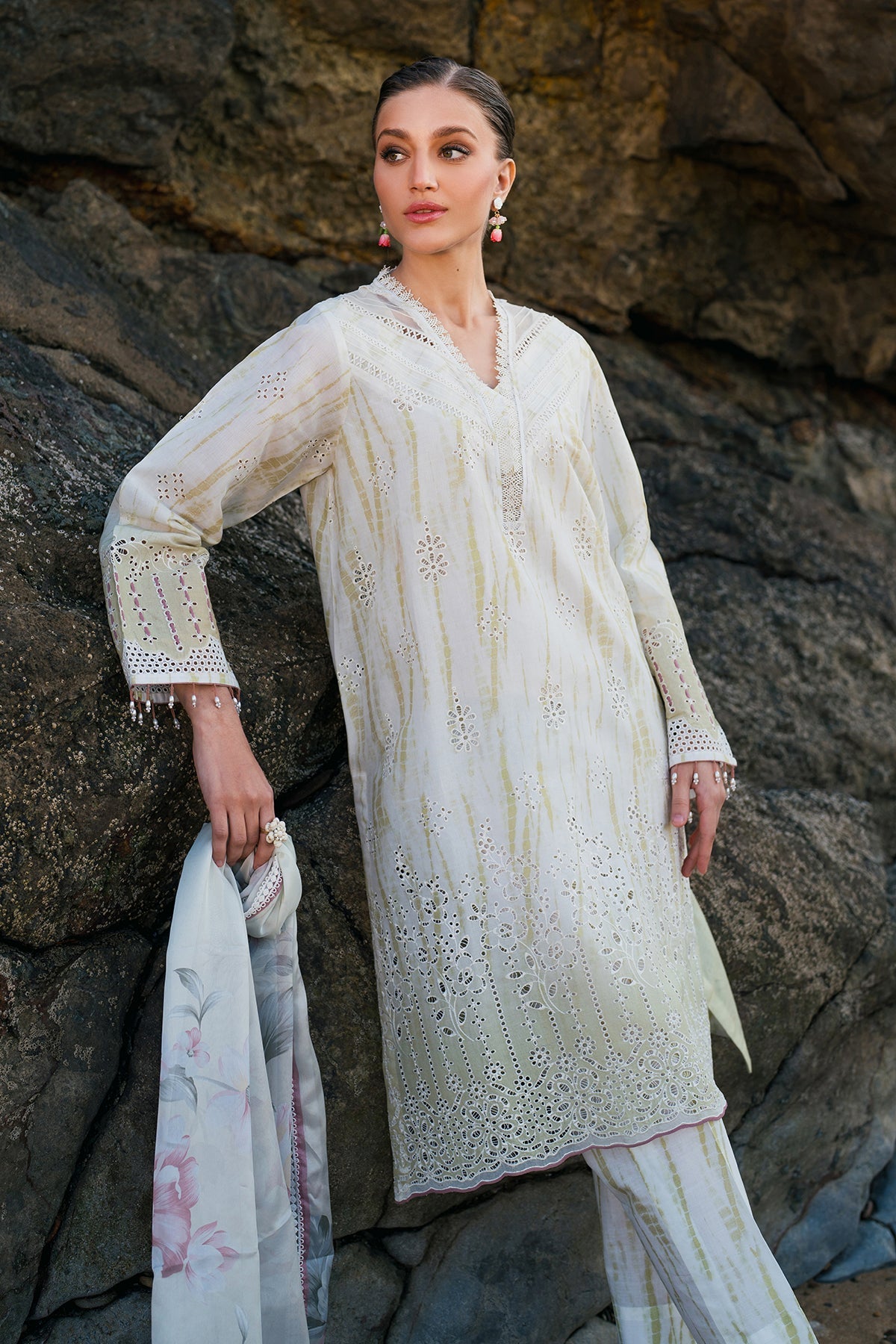 EMBROIDERED PRINTED LAWN SF-4132