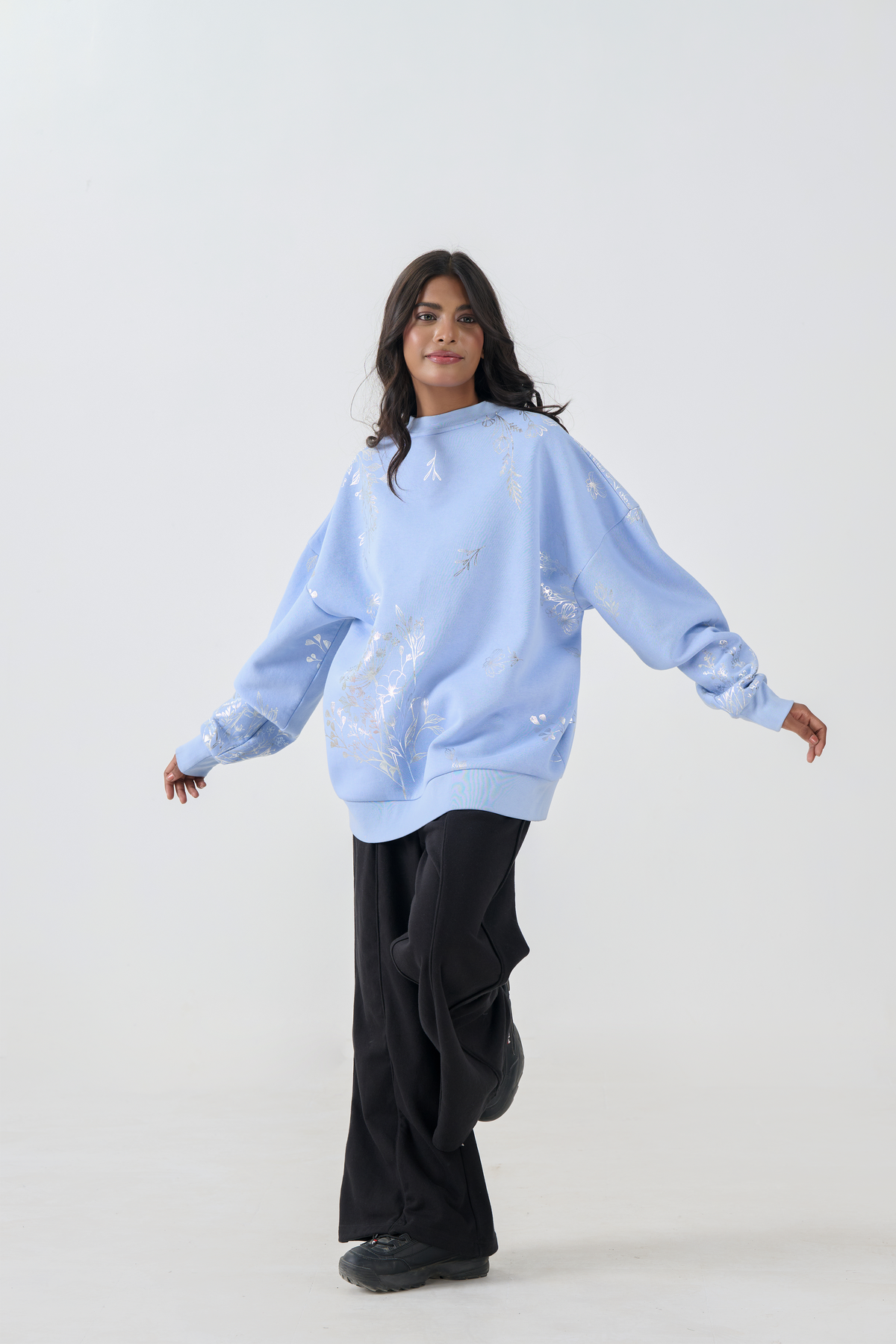 Loose Fit Sweatshirt with Silver Foil Print (Ice Blue)