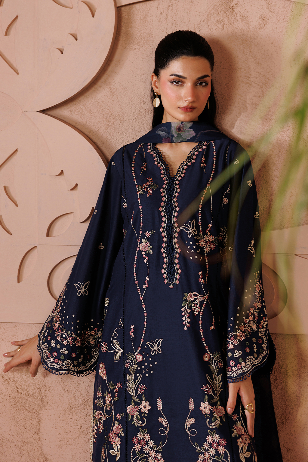 UE-694 Embroidered Lawn