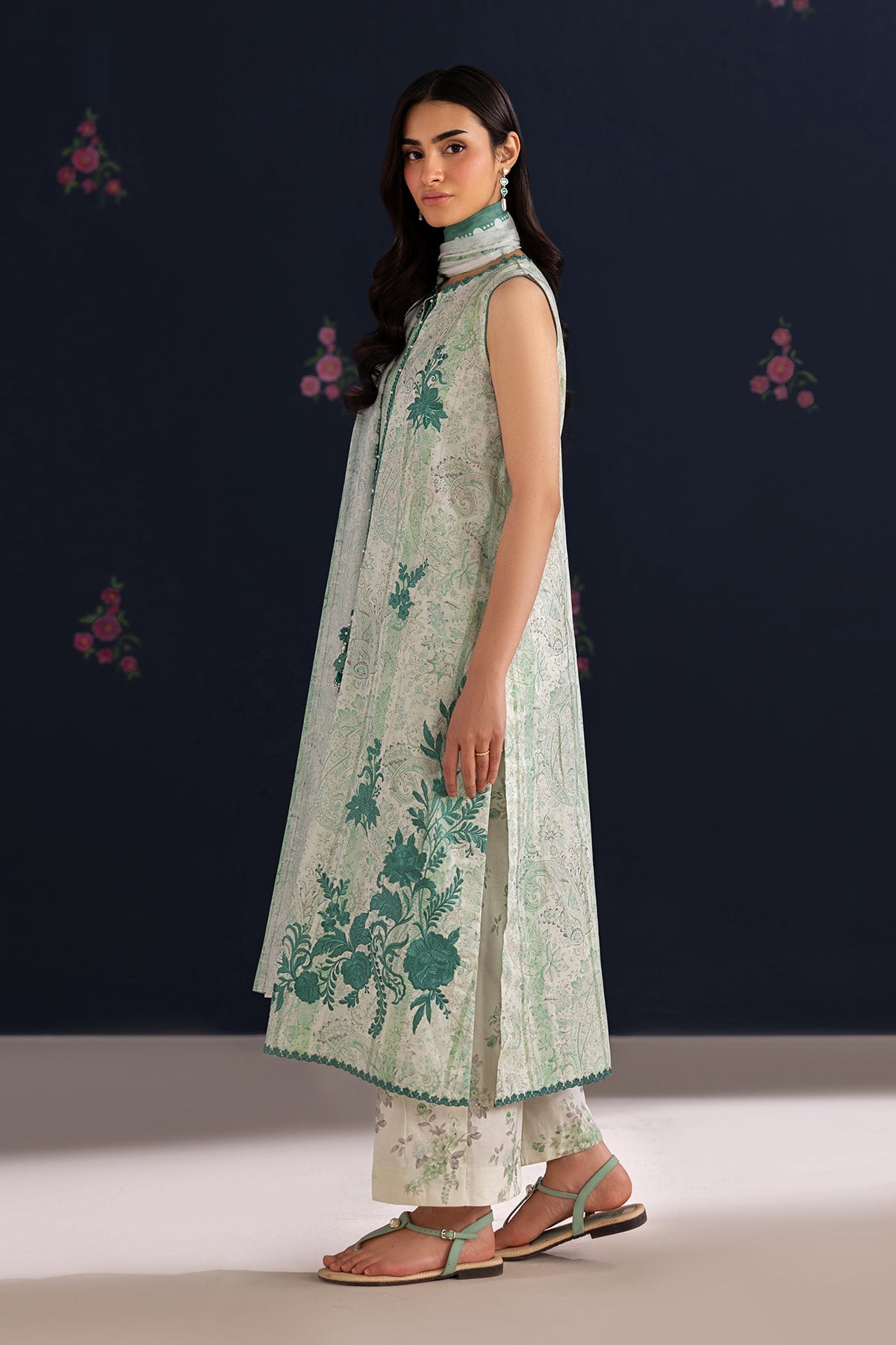 EMBROIDERED LAWN UF-4456