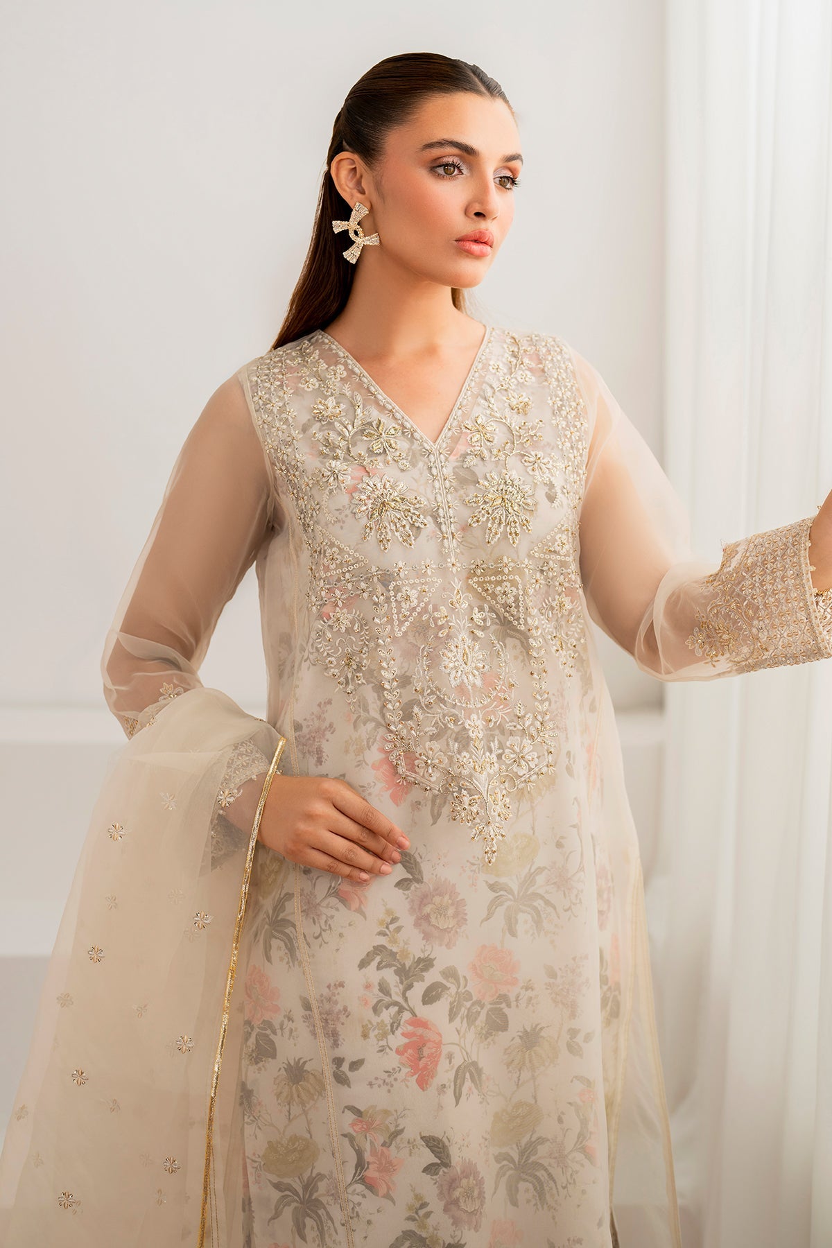 EMBROIDERED ORGANZA UF-699