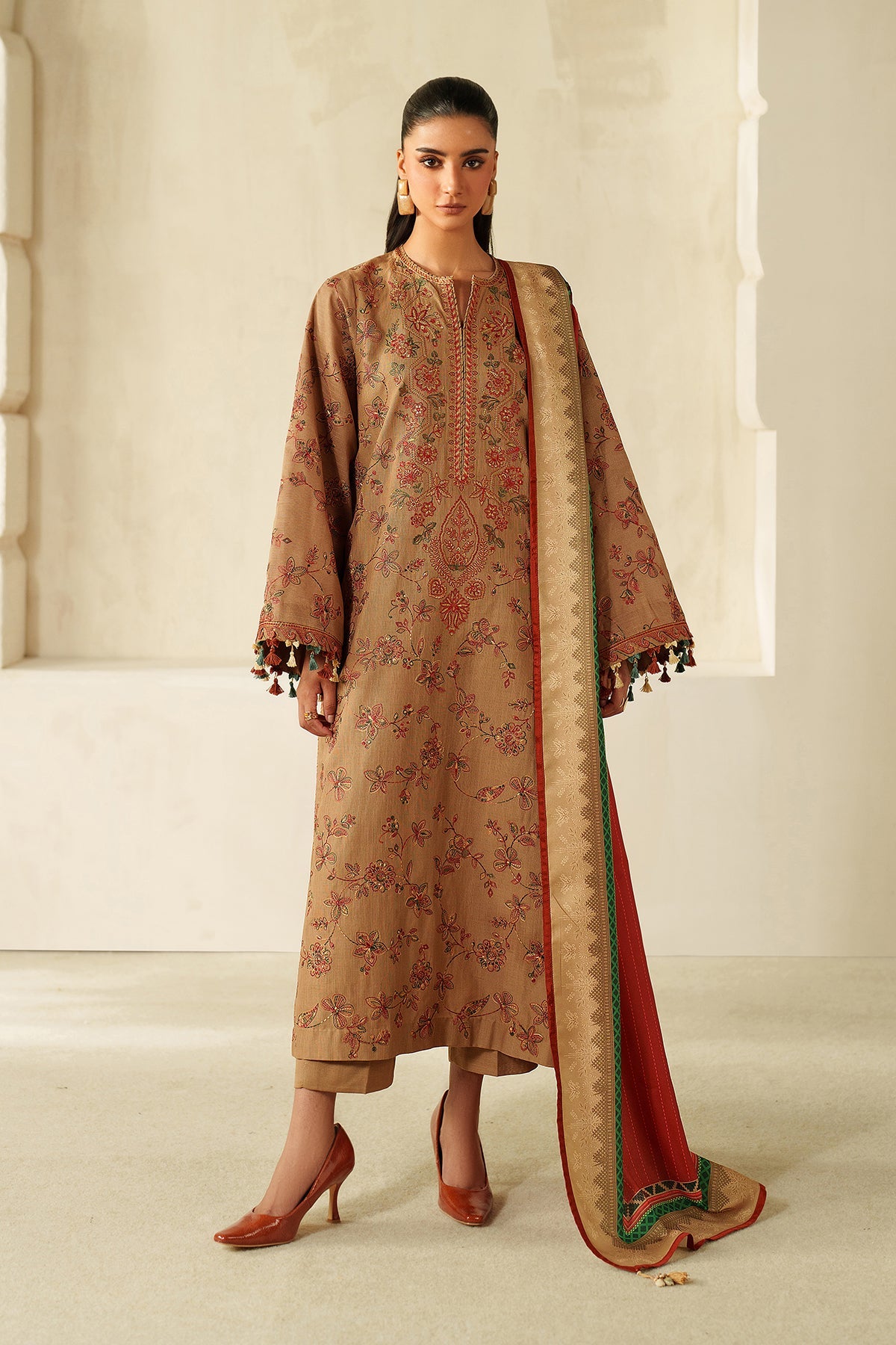 EMBROIDERED KHADDAR SF-4335