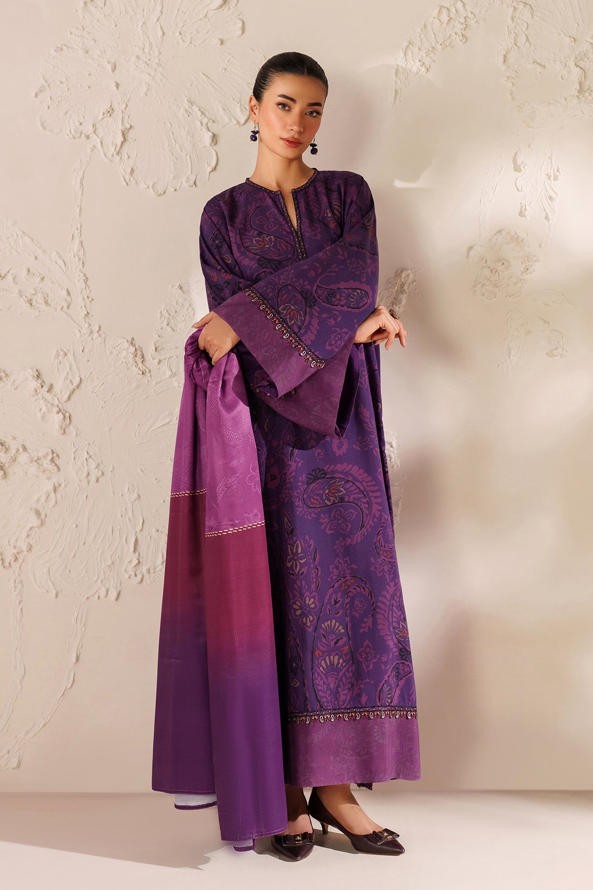 EMBROIDERED VISCOSE SILK SF-4291