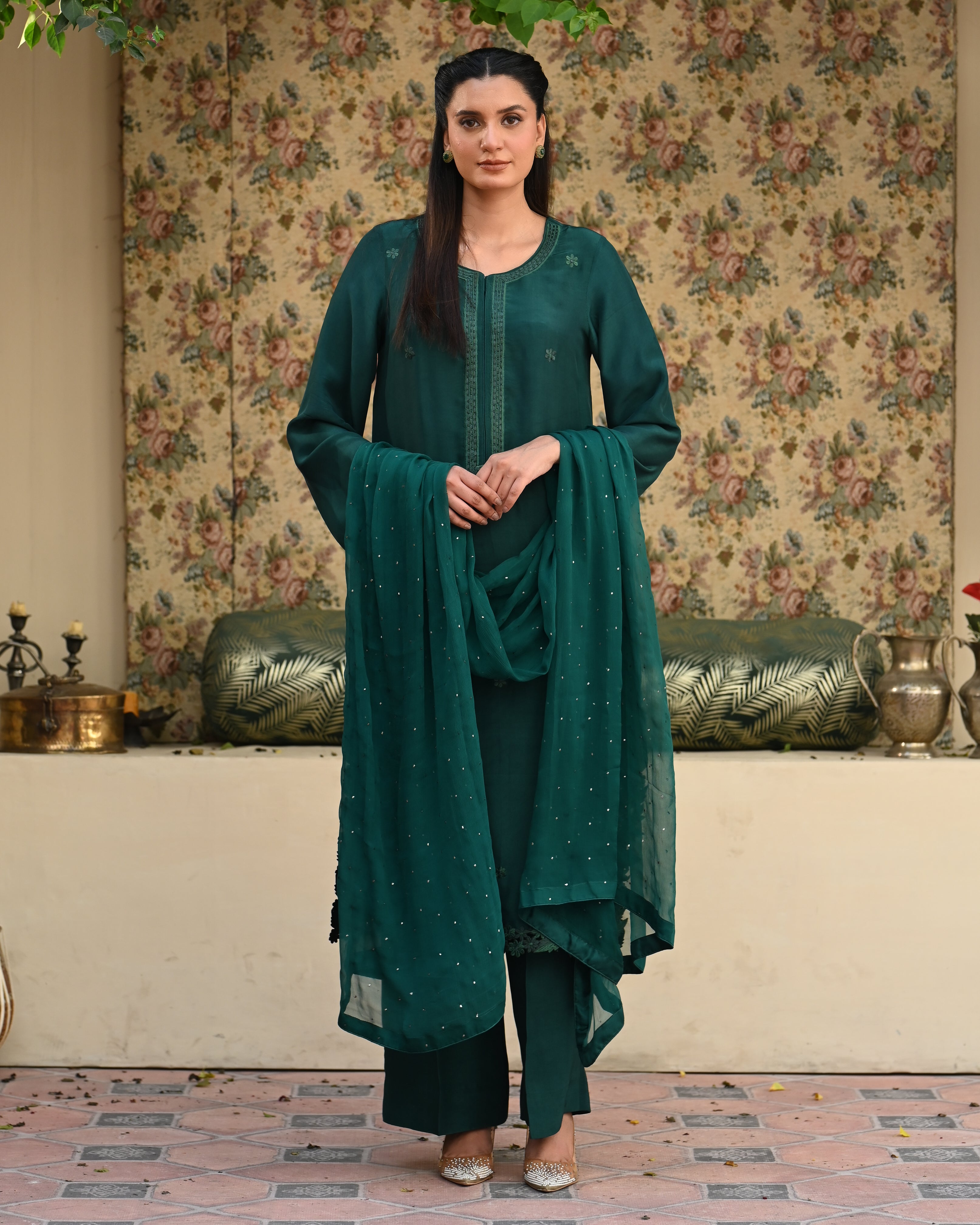 Outfit Name: Zamurd
Collection: Nazm
Code: CBR 104
