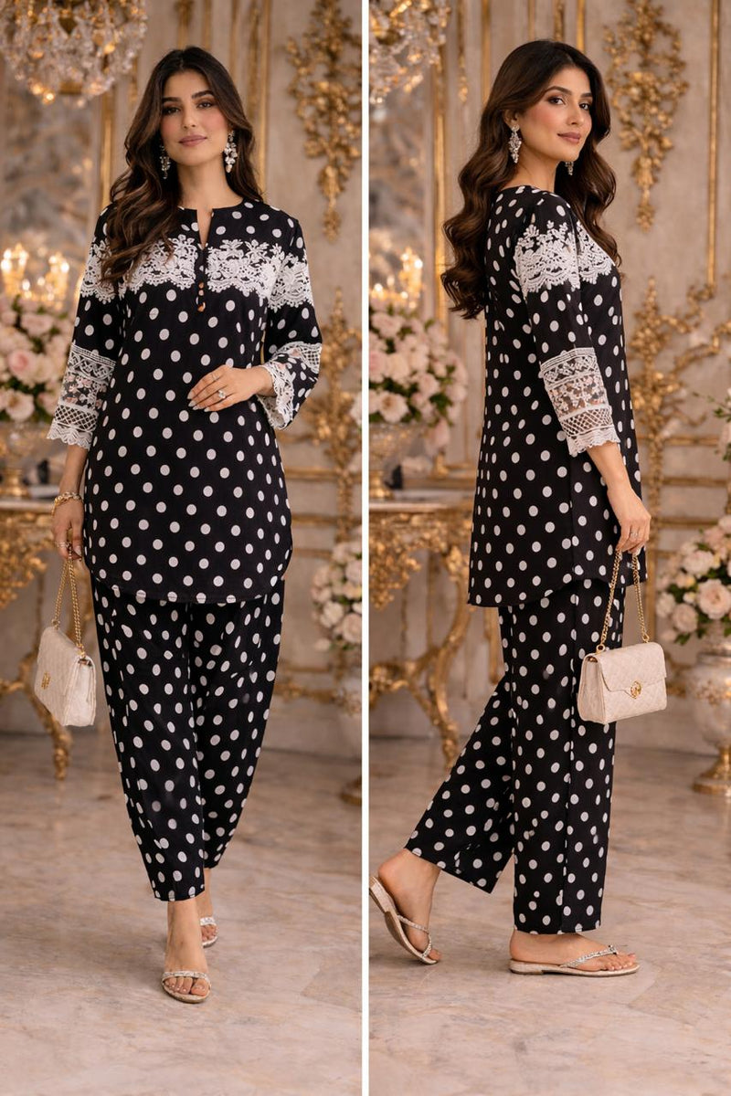 D9 - Black Polka