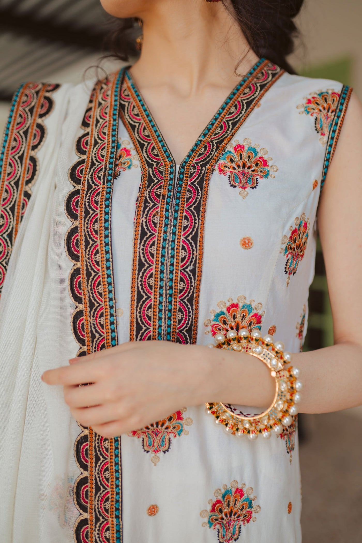 https://cdn.shopify.com/s/files/1/0533/2910/0998/products/9.jpg?v=1624428313