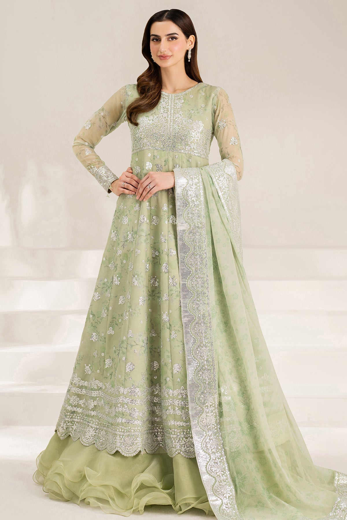 Farasha – Sage Sparkle Style