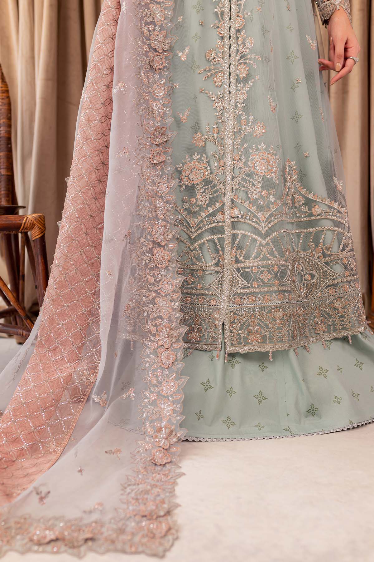 Farasha – Camilla Style