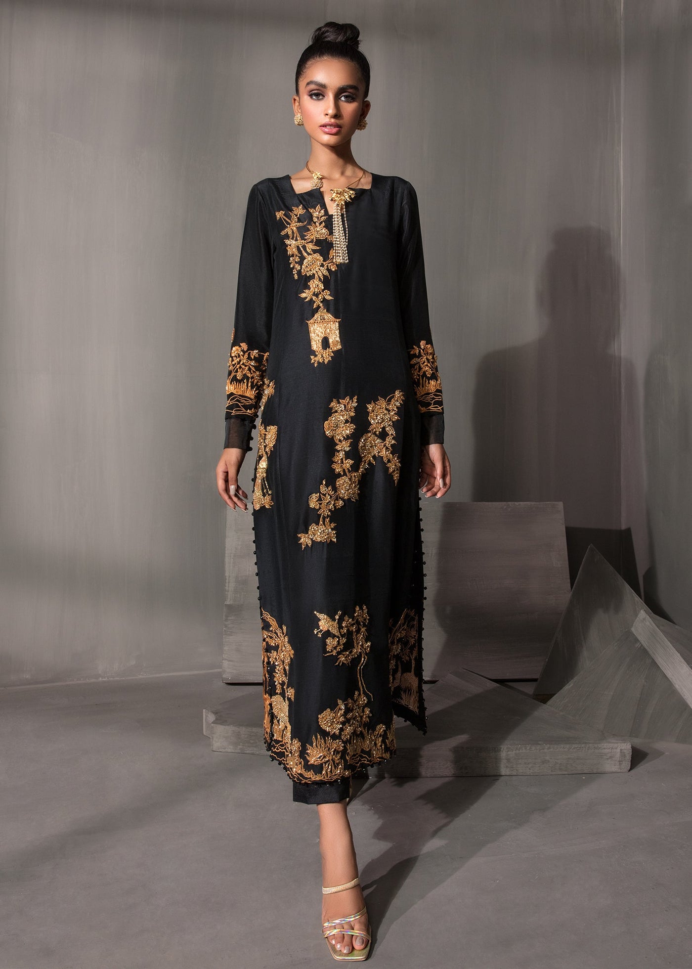https://cdn.shopify.com/s/files/1/1625/9005/products/9_0d04d299-e724-43cb-a60e-f40e7f0c5805.jpg?v=1635333445
