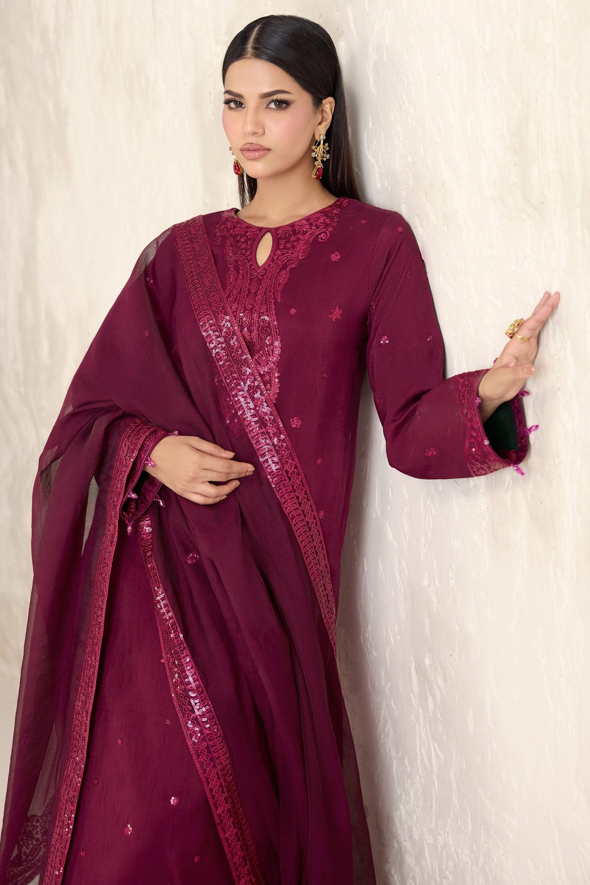 Farasha – Fuchsia Glow Style