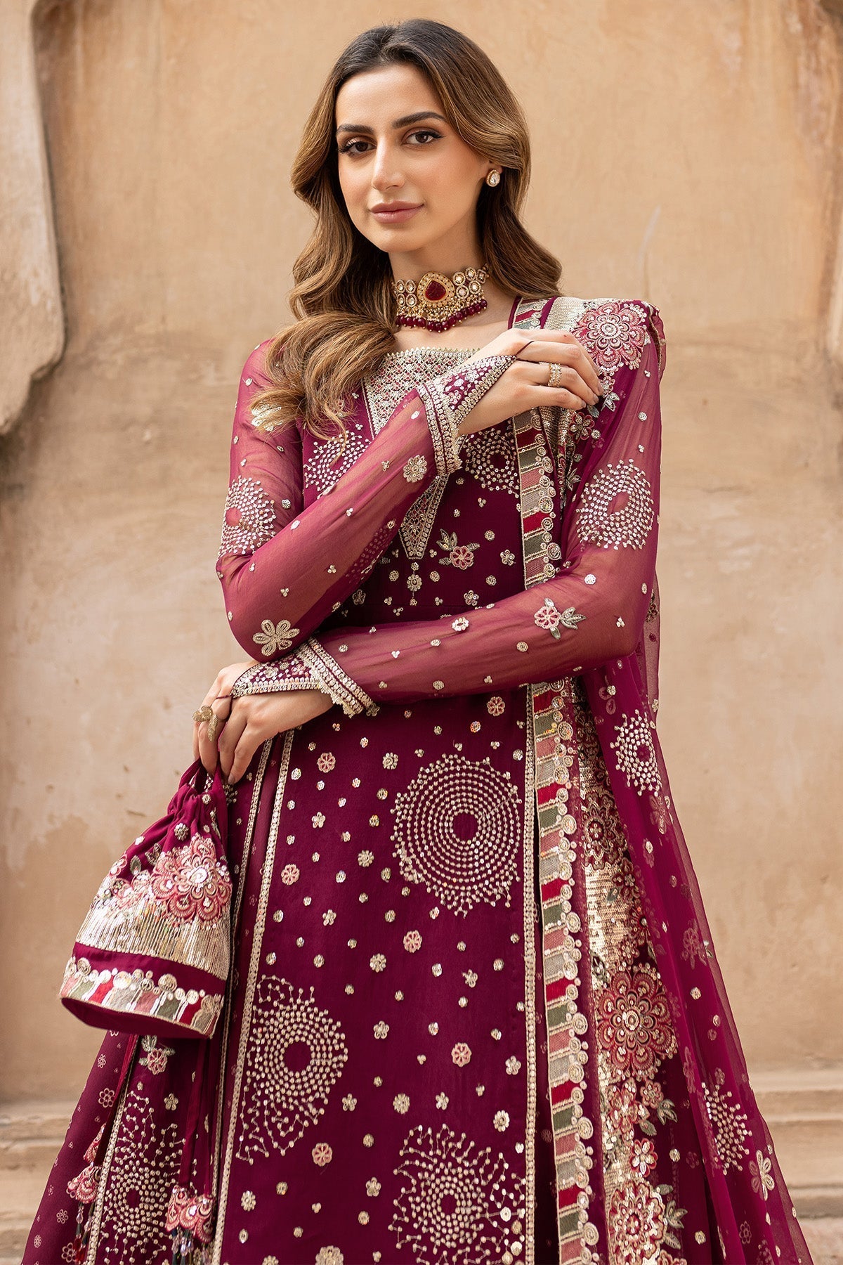 Farasha – Scarlet Charm Style