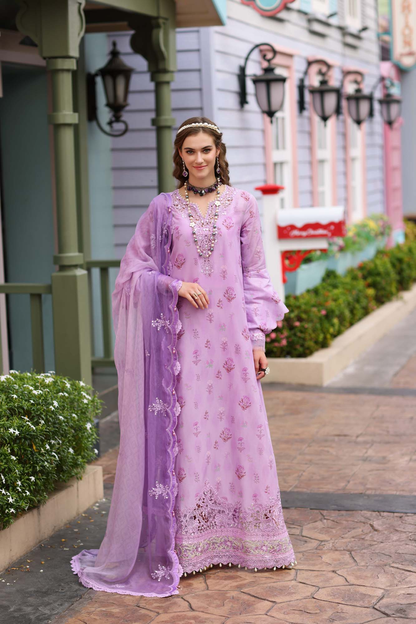 Stitched-Eid-Luxury-Laserkaari-25-StyleA