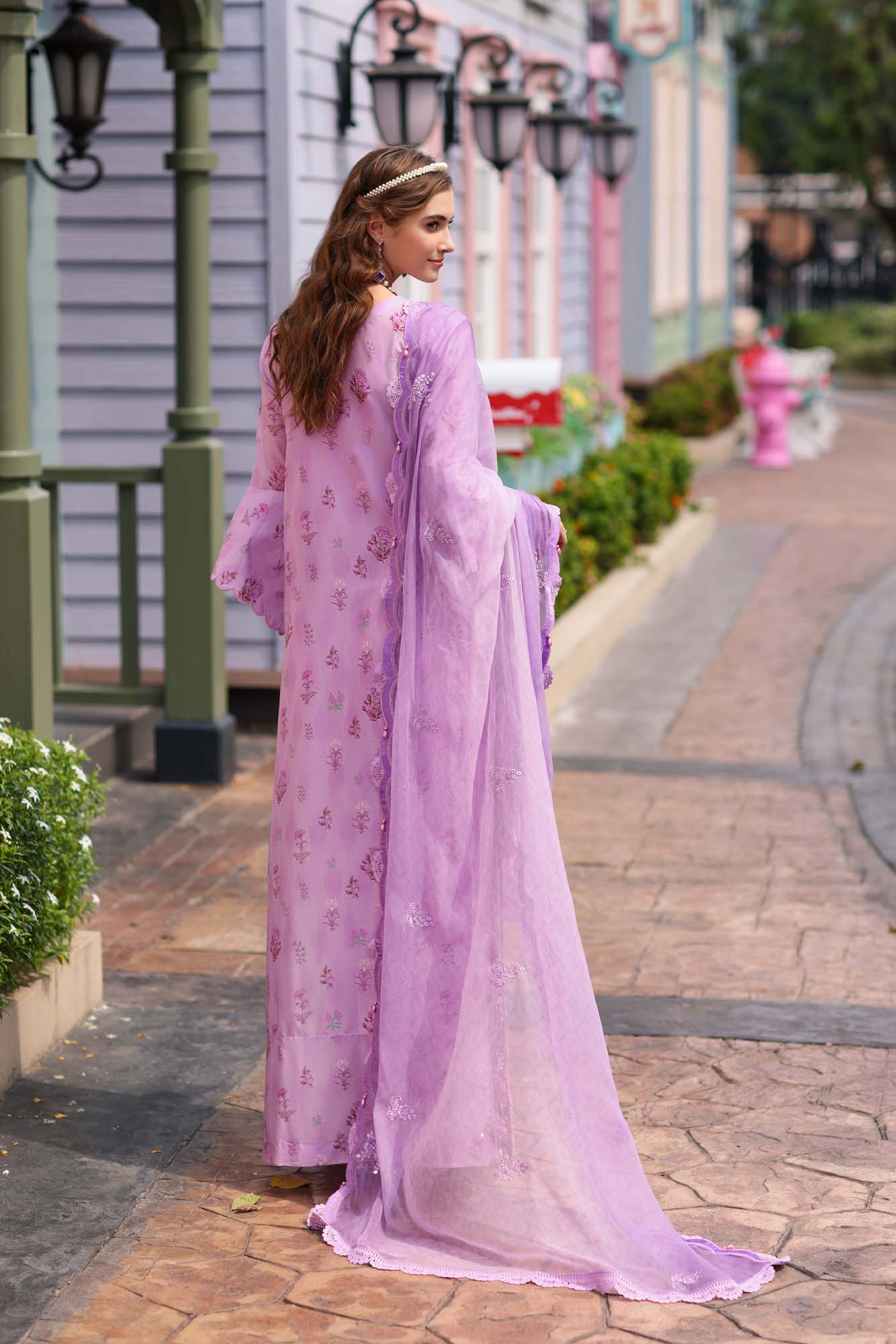 Stitched-Eid-Luxury-Laserkaari-25-StyleA