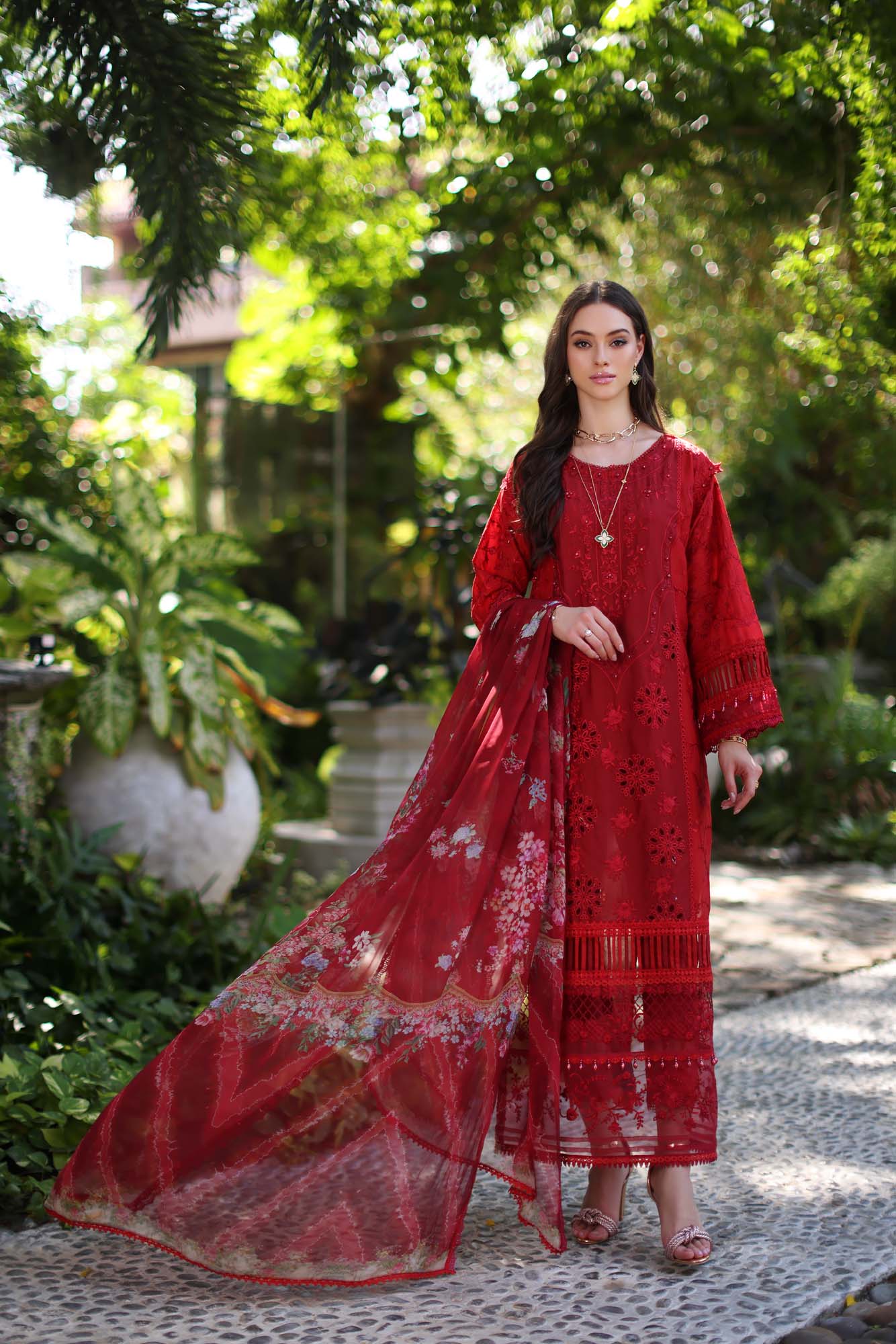 D2-B Deep Red And Maroon Colour Block