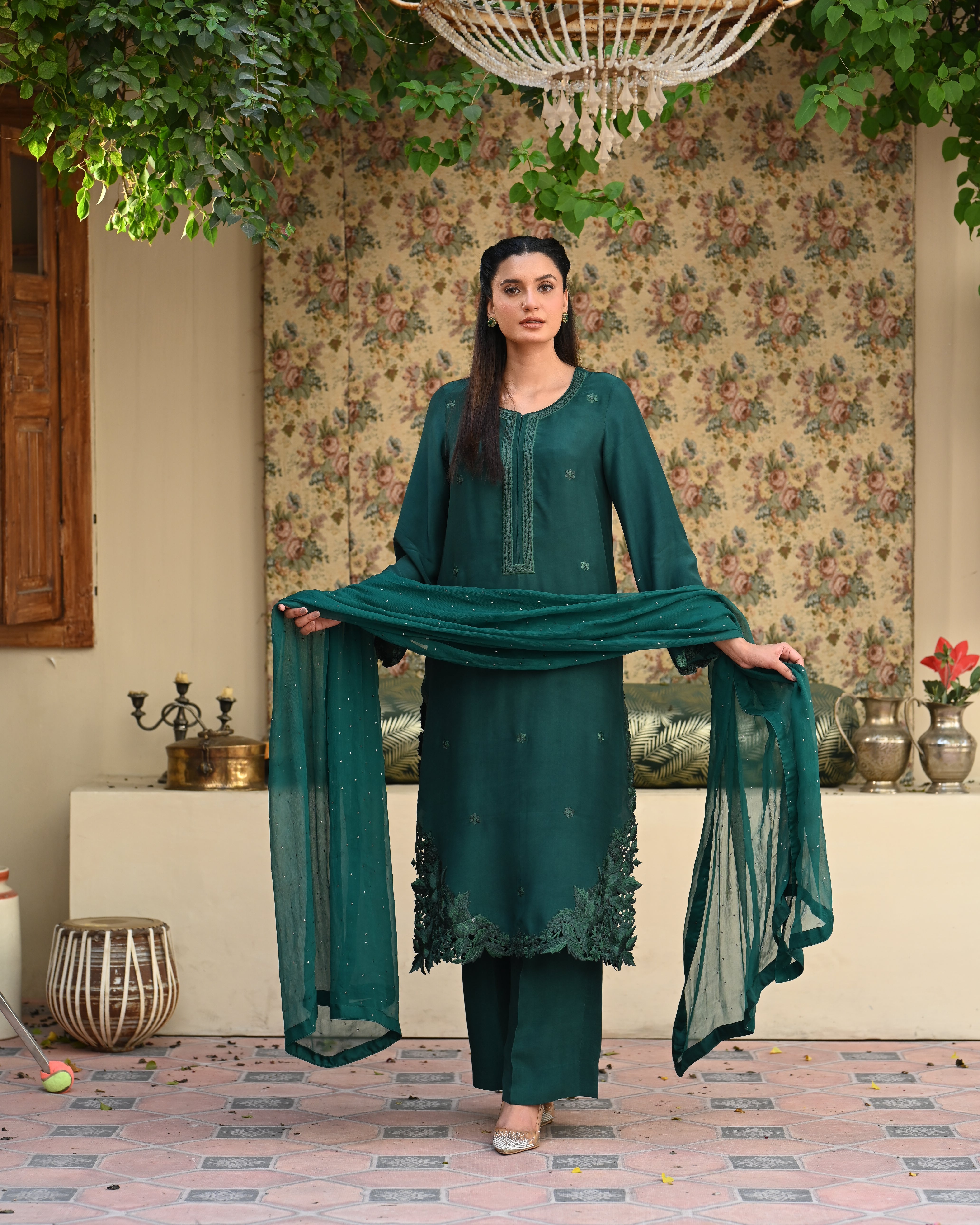 Outfit Name: Zamurd
Collection: Nazm
Code: CBR 104