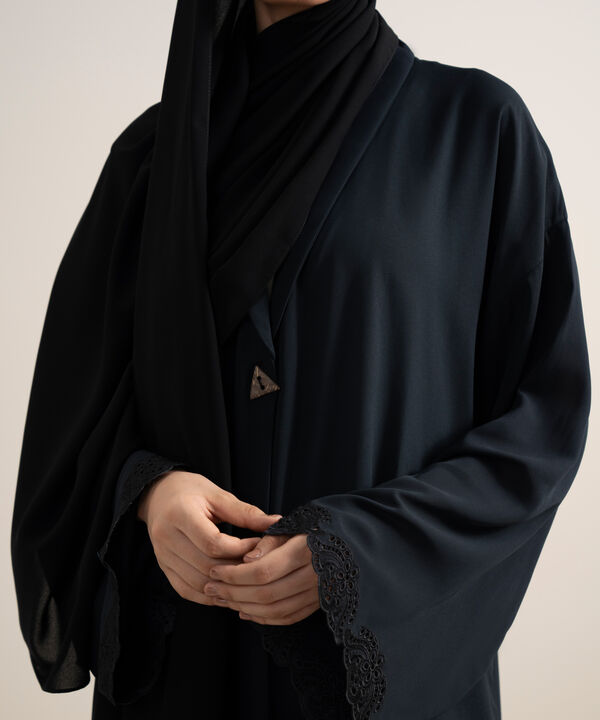 Embroidered Regular Abaya Set