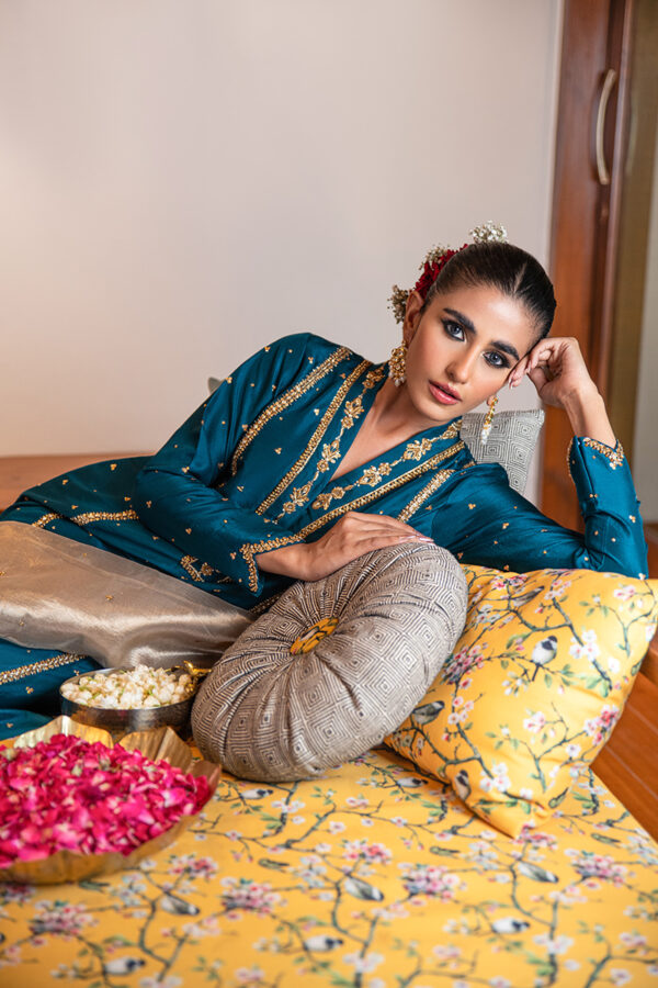 https://cdn.shopify.com/s/files/1/0923/1931/8403/files/AI-0092-4-600x900.jpg?v=1765456338