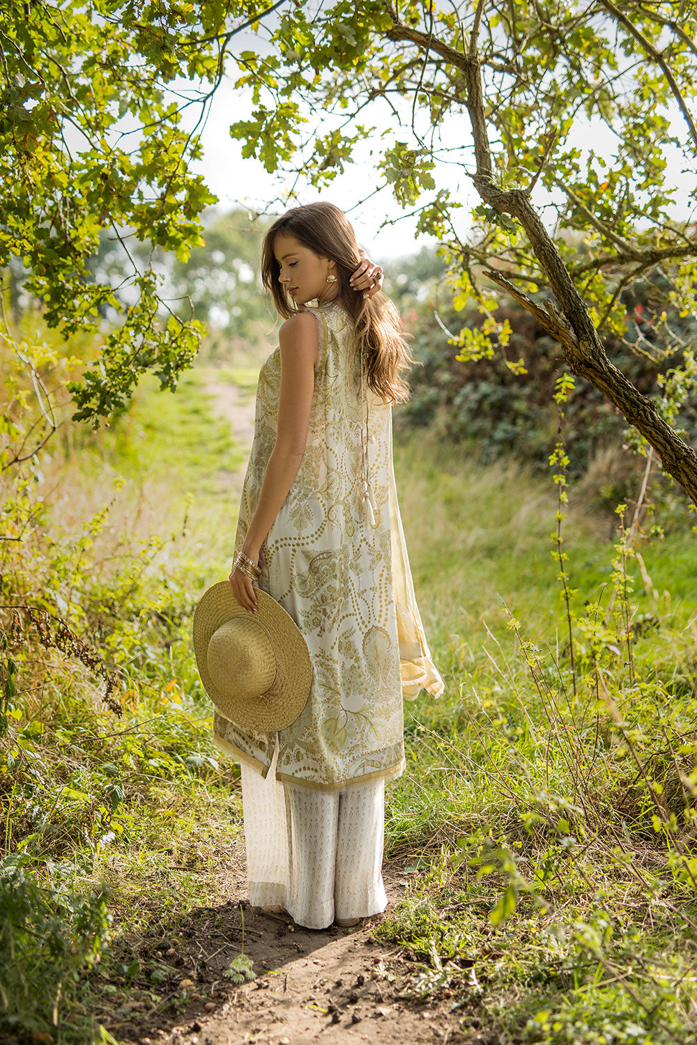 Design 06 Satin '25 Unstitched