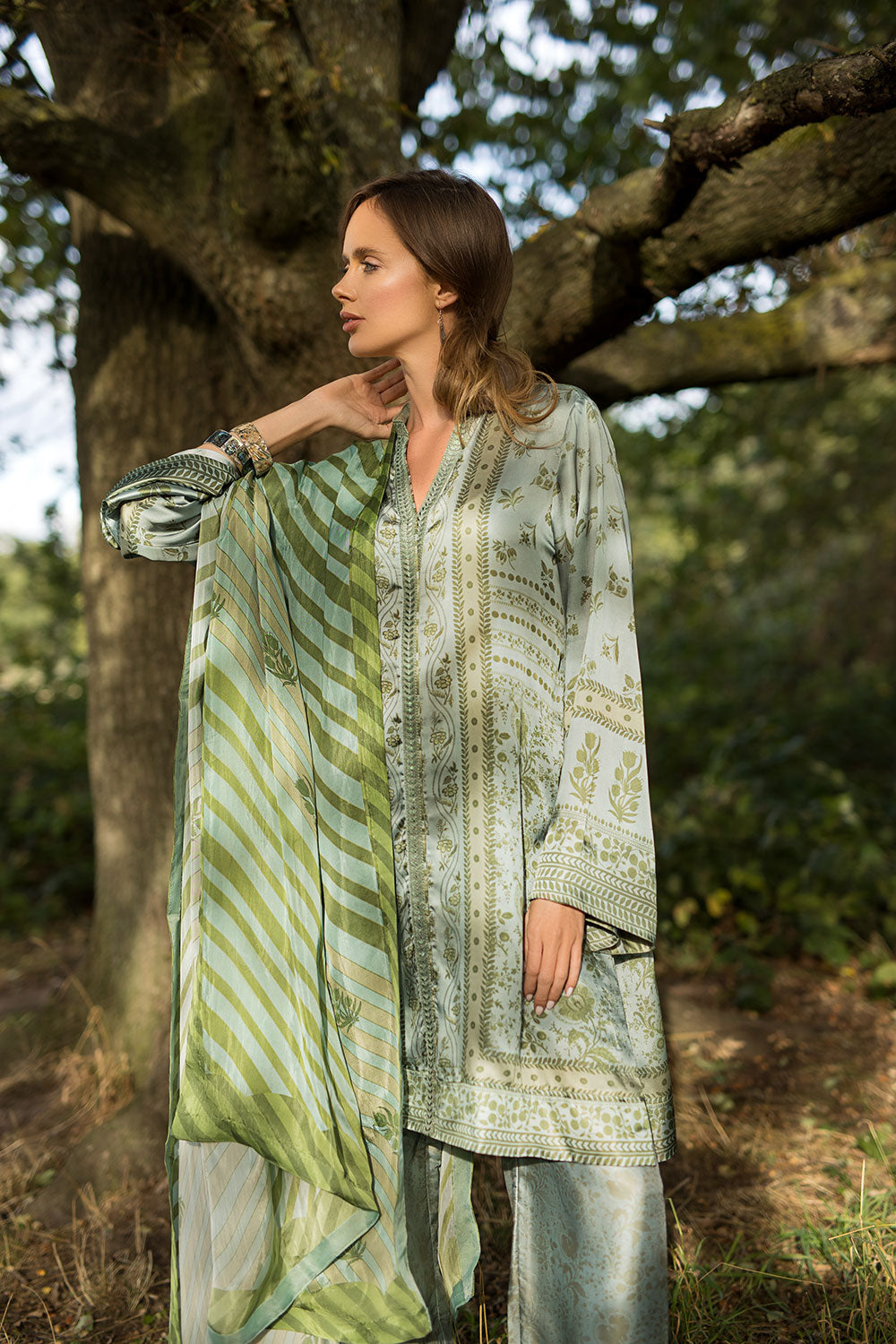 Design 02 Satin '25 Unstitched