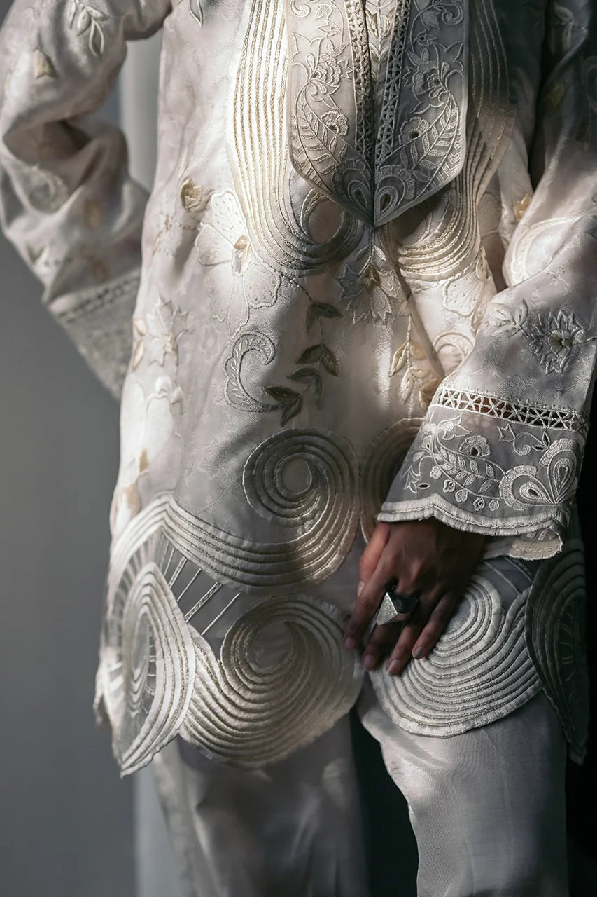 https://cdn.shopify.com/s/files/1/0567/2953/4537/files/AIN_3353.webp?v=1766052032