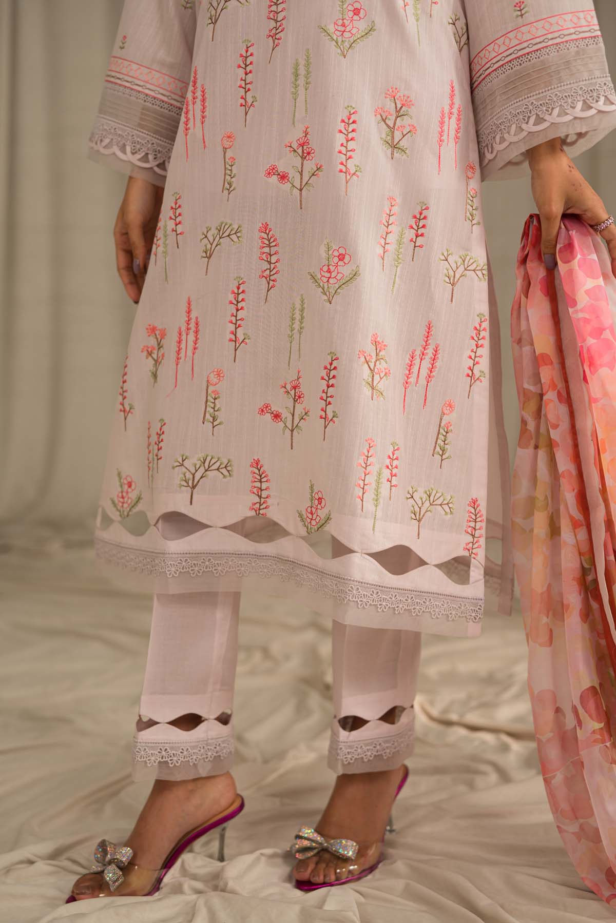Textured Lawn 3 Piece (Embroidered)