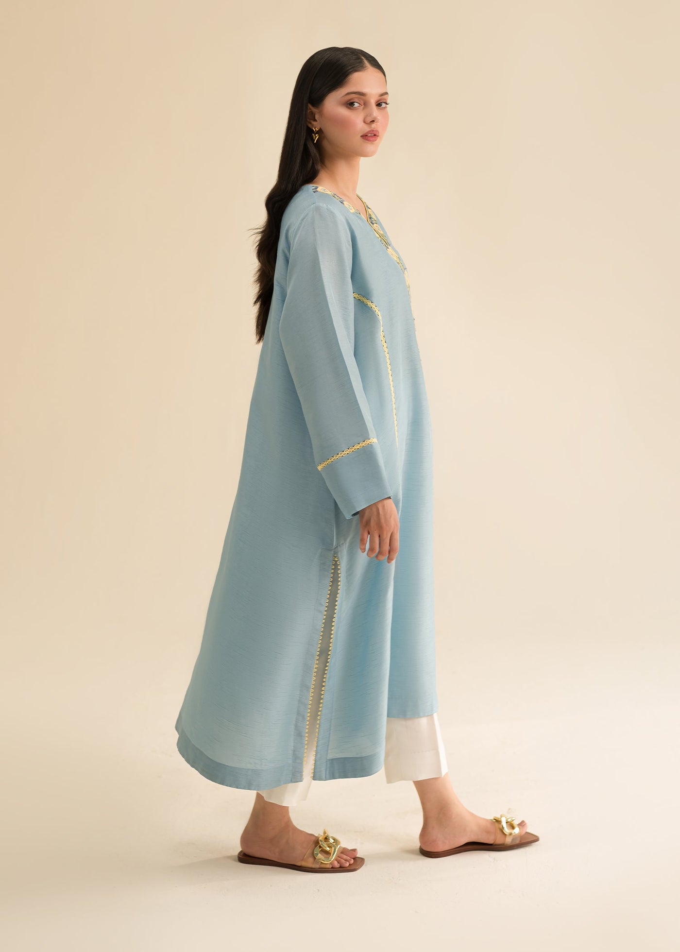 https://cdn.shopify.com/s/files/1/3006/7522/files/AIZ08987.jpg?v=1730364621