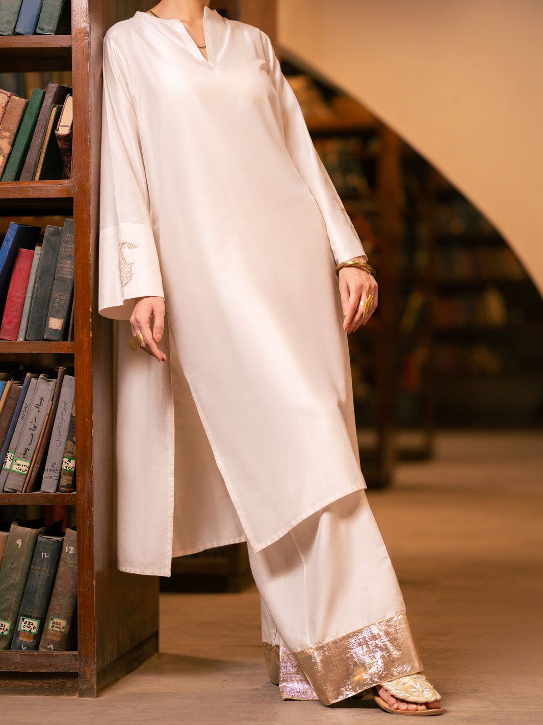 Off White Cotton Kurti - ALCR-LK-1143
