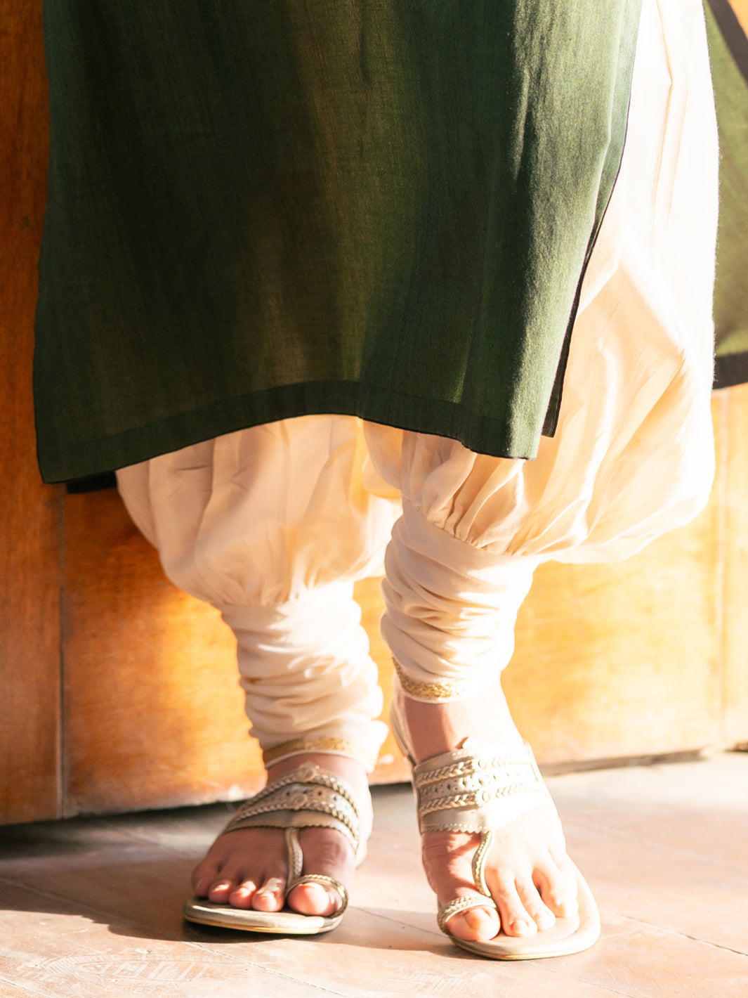 Off White Kamaliya Trousers - ALCR-T-1042
