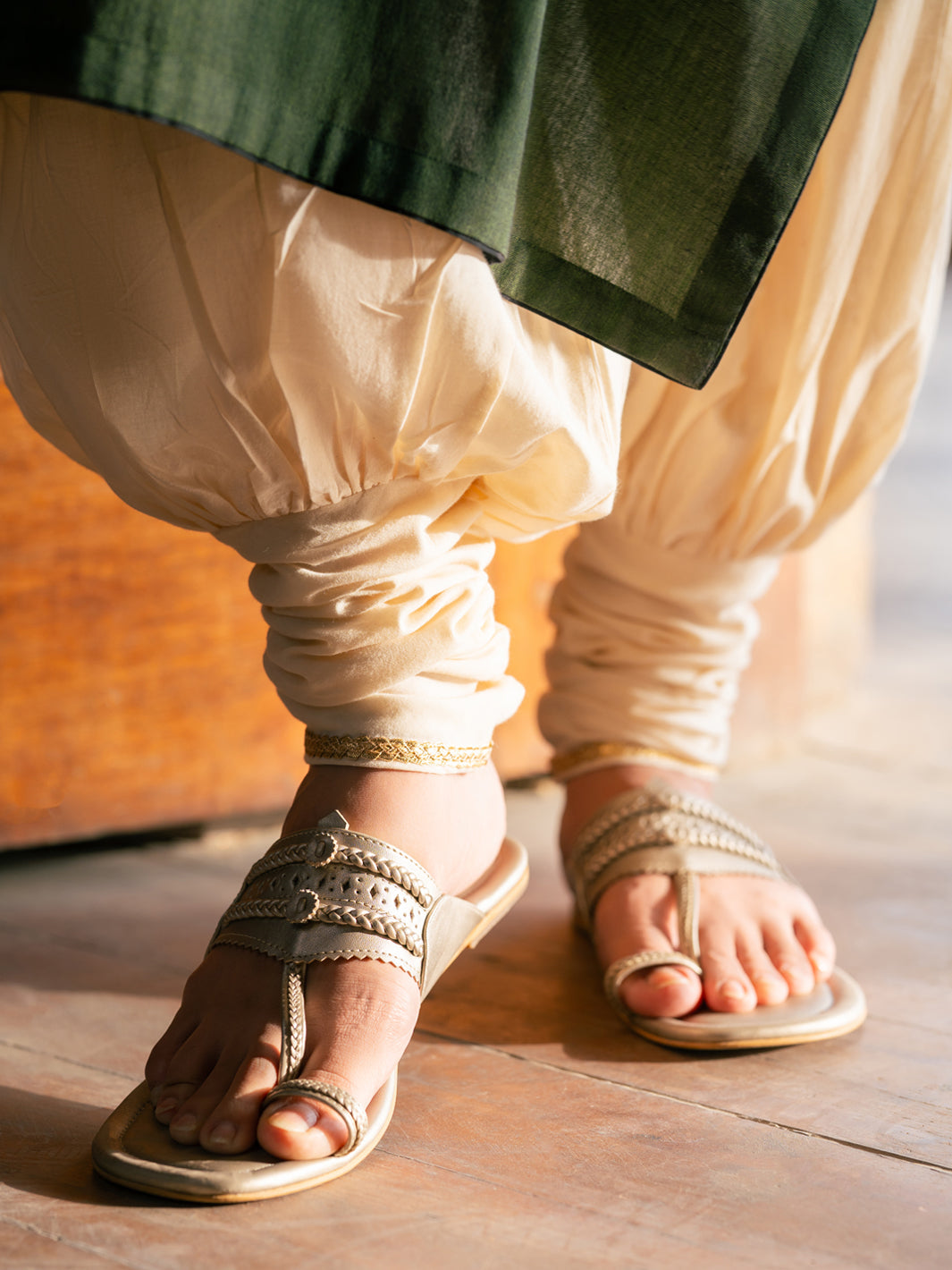 Off White Kamaliya Trousers - ALCR-T-1042
