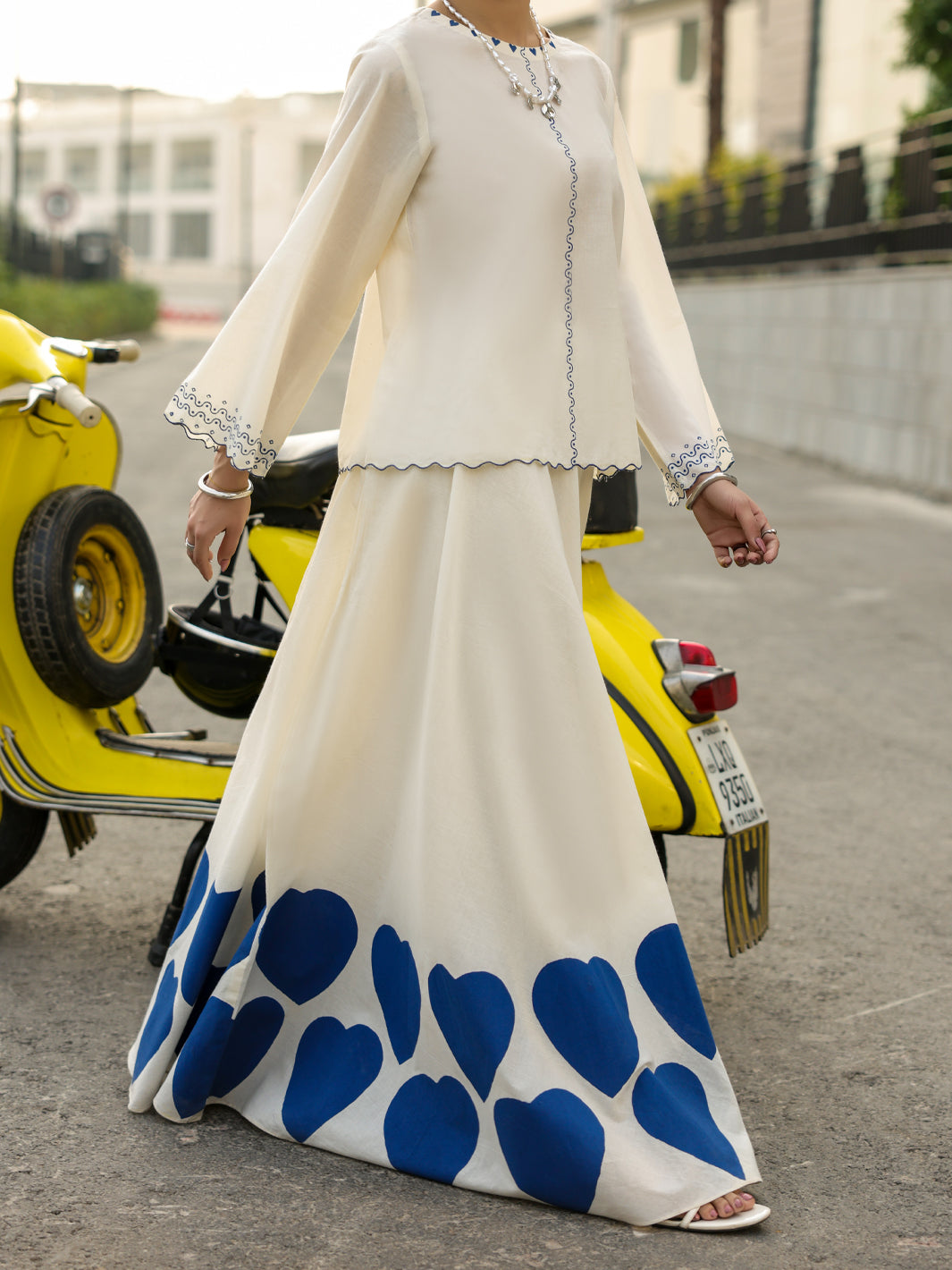White Lawn Stitched 2Pc - AL-2PS-LKS-1143B