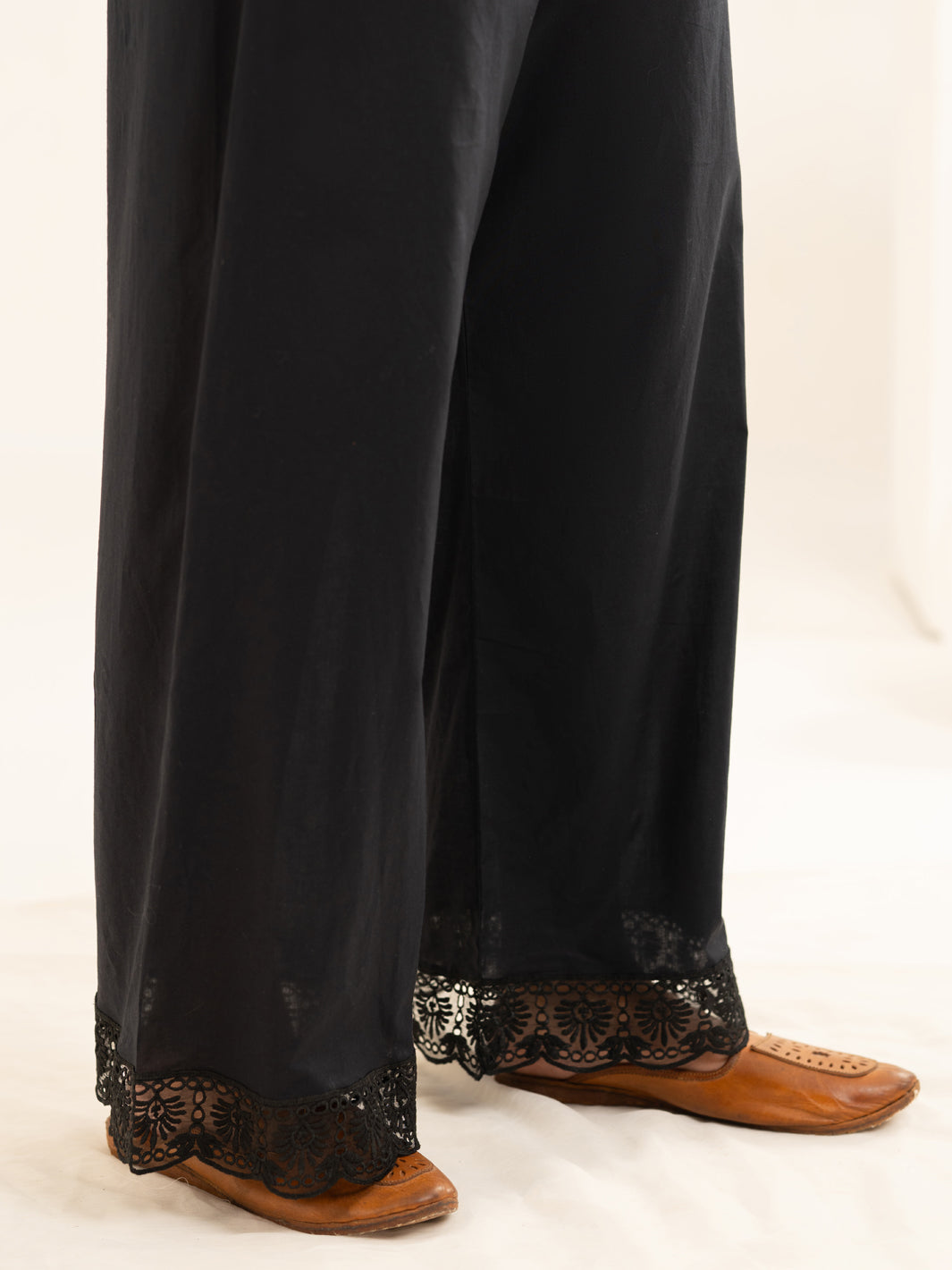 Black Lawn Trousers - AL-T-803