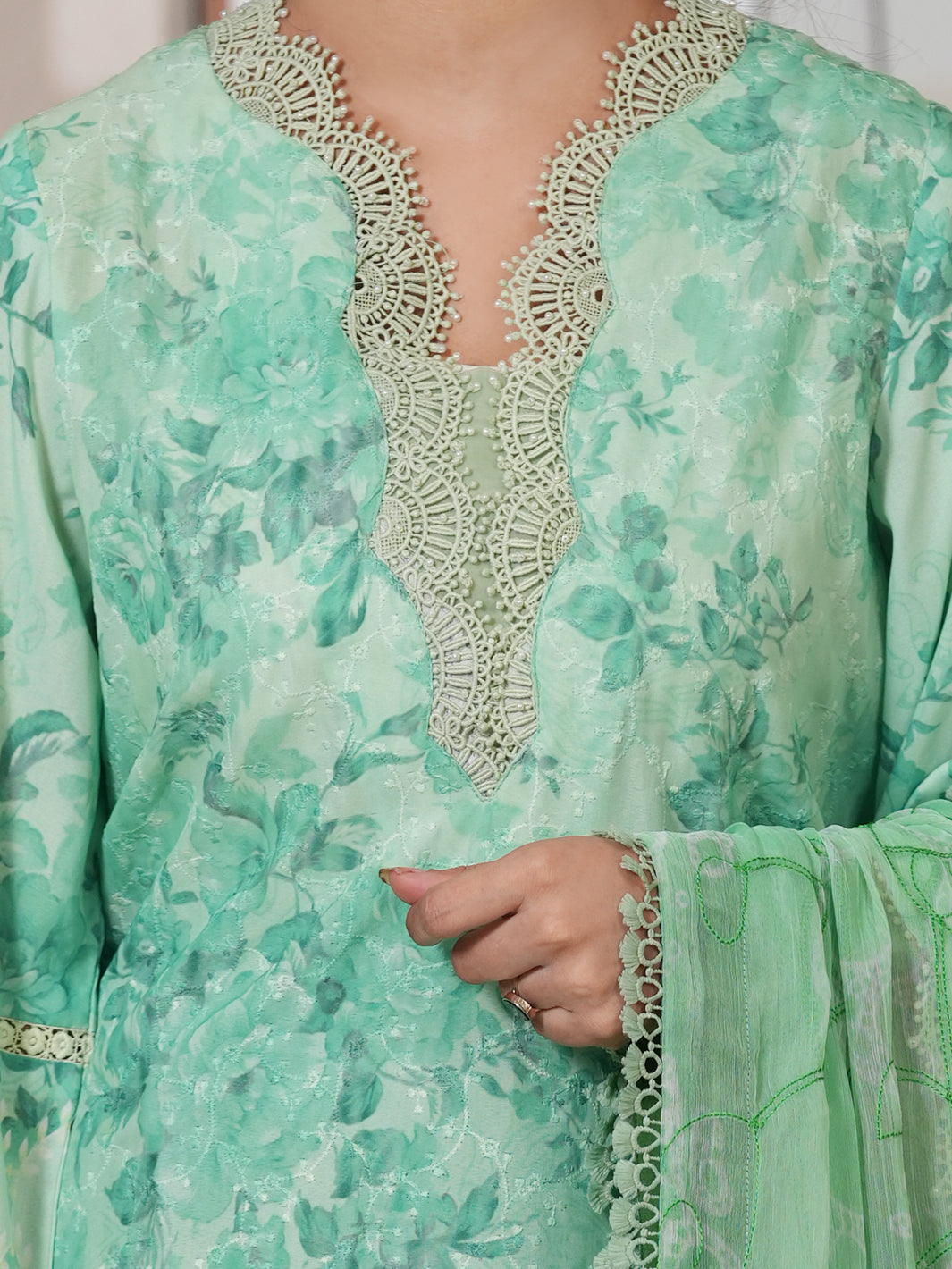 Green Silk Lawn Unstitched 3PC - ALP-3PS-2411
