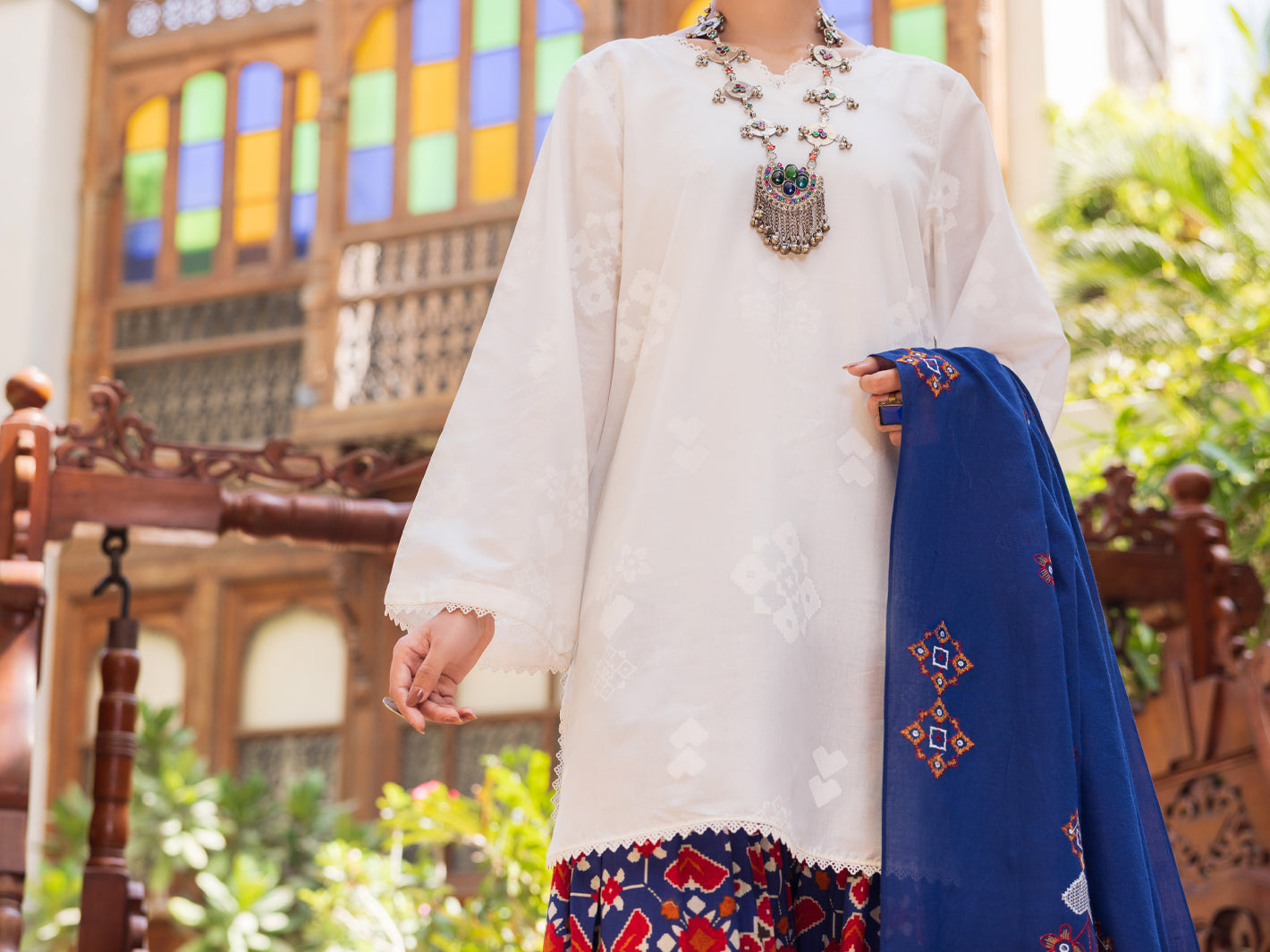White Cambric 3Pc Stitched - ALP-3PS-2587
