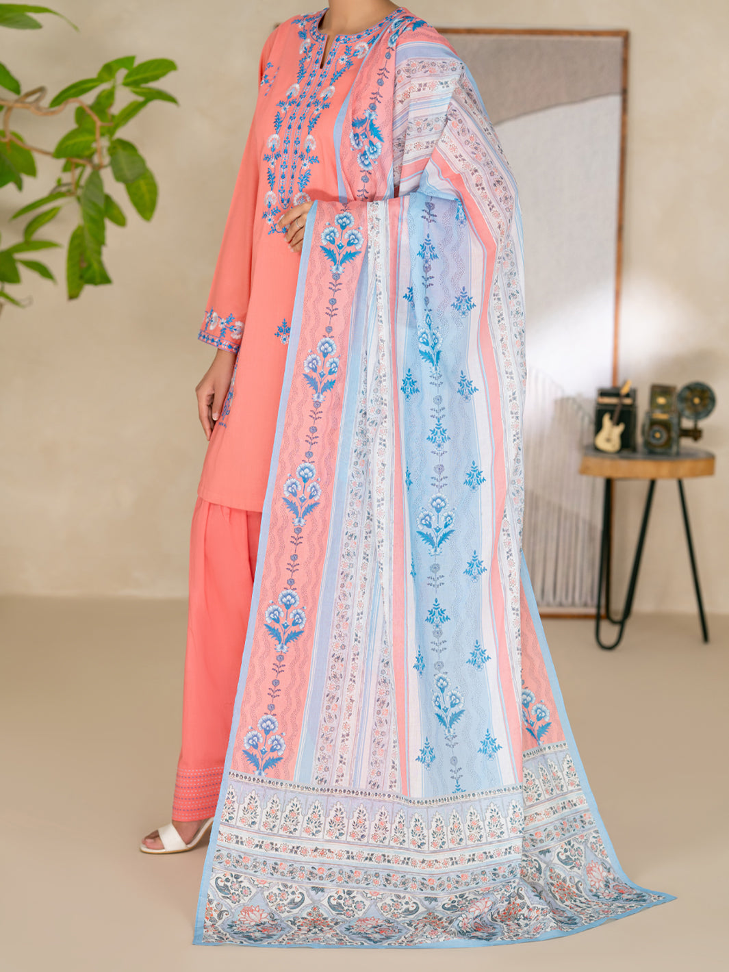 Peach Dyed Lawn Unstitched 3Pc - ALP-3PS-2687