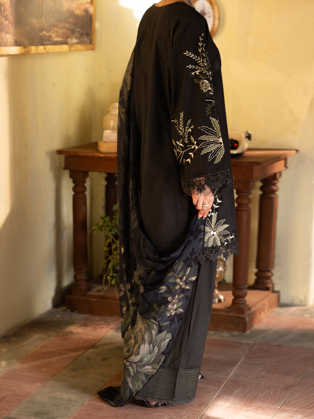 Charcoal Dyed Lawn Unstitched 3Pc - ALP-3PS-2736