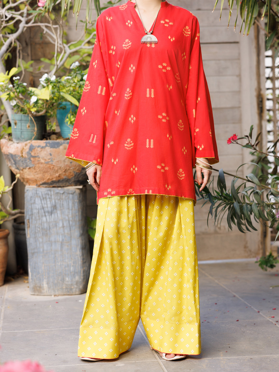 Red Lawn Co-Ord Set - ALP-2PS-SLKS-2766