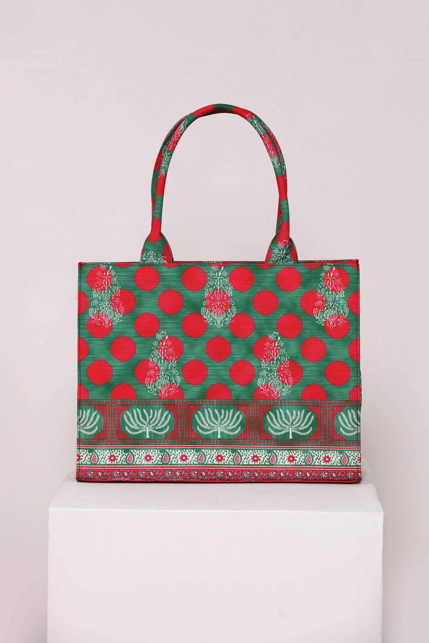 https://cdn.shopify.com/s/files/1/0534/2065/4791/files/AMBG001801-_3.jpg?v=1751450385
